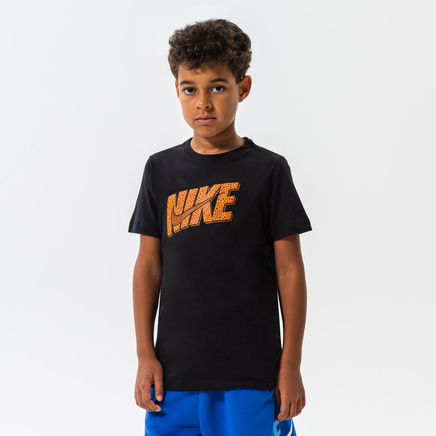 Koszulka, t-shirt dla dzieci NIKE T-SHIRT U NSW TEE CORE BRANDMARK 4 BOY DO1825-010 CZARNY