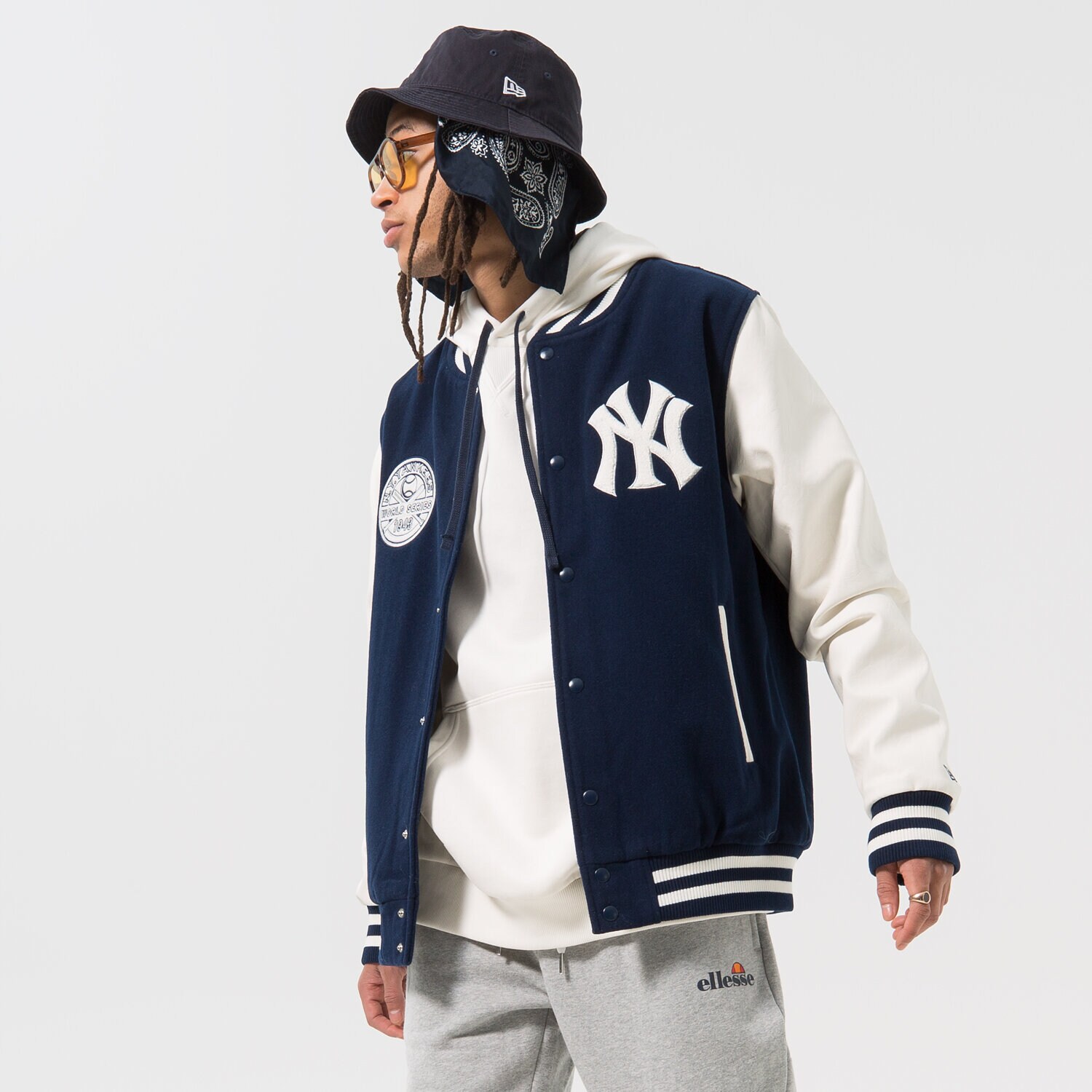 Kurtka wiosenna / jesienna męska NEW ERA KURTKA HERITAGE VARSITY NYY NEW YORK YANKEES 60332221 GRANATOWY