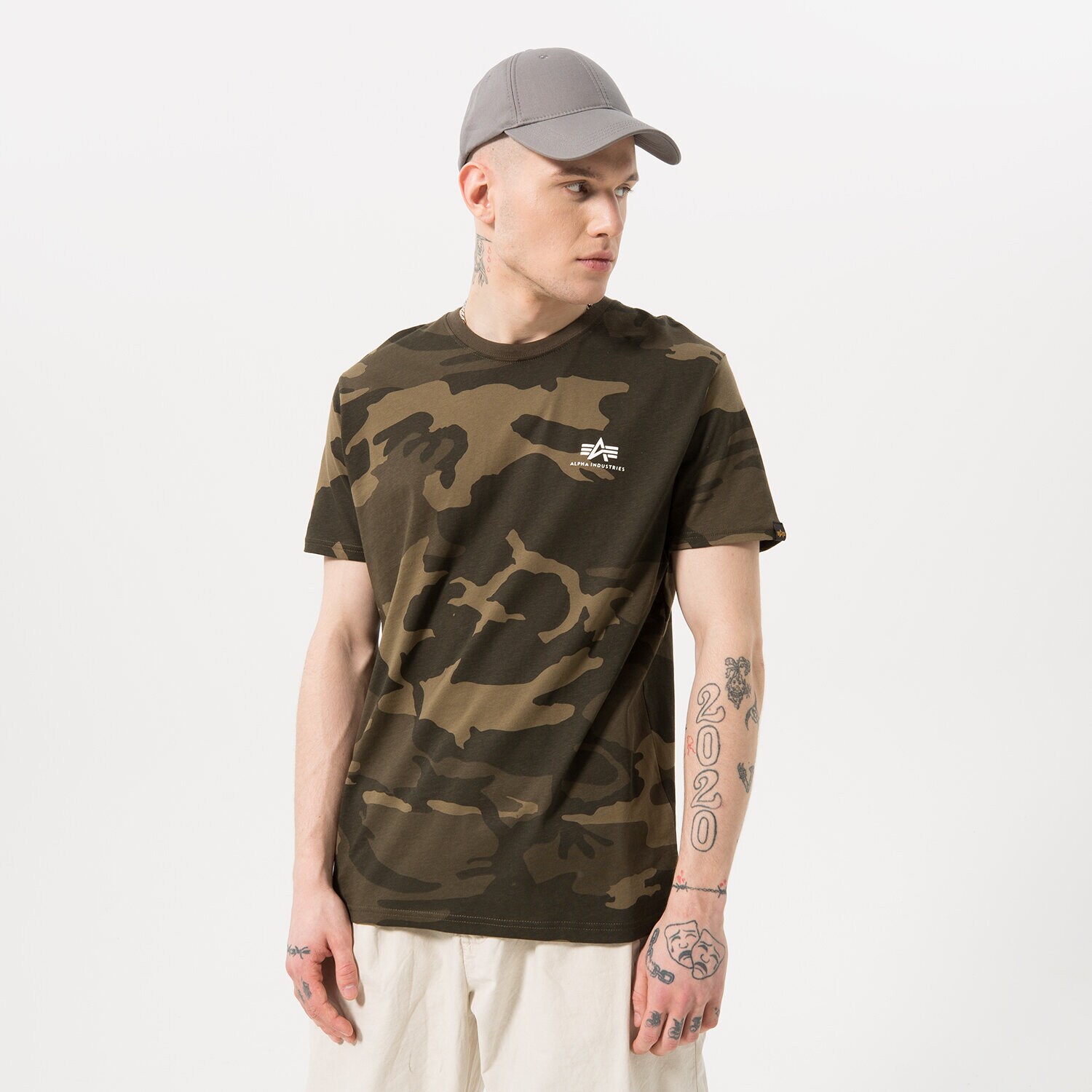 Koszulka, t-shirt sportowy męski ALPHA INDUSTRIES T-SHIRT BASIC CAMO 188505C239 MULTICOLOR