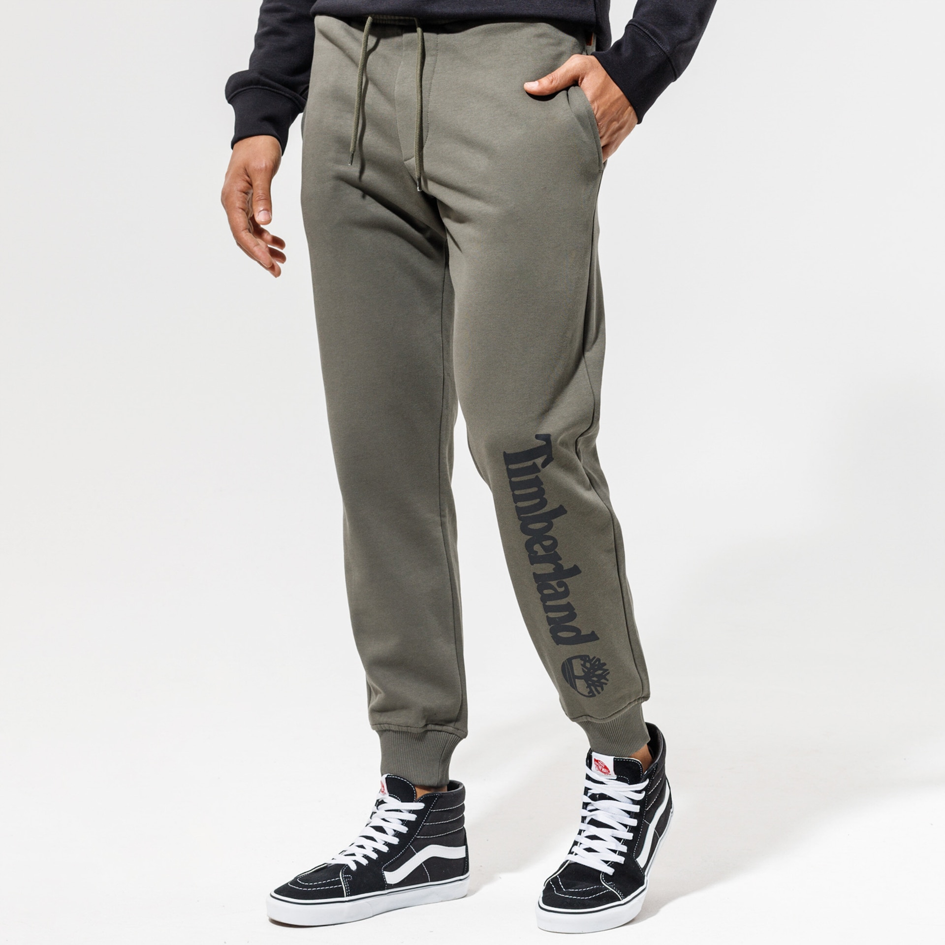 Spodnie sportowe męskie TIMBERLAND SPODNIE YC CORE TREE LOGO SWEATPANT LOGO SWEATPAN TB0A2BVFZ281 KHAKI
