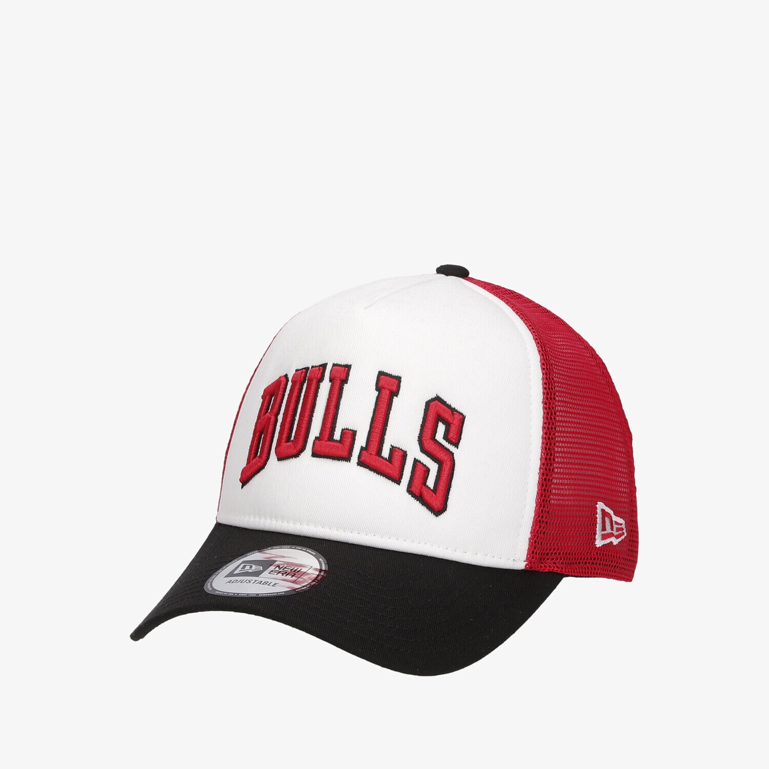 Czapka z daszkiem męska NEW ERA CZAPKA TEAM ARCH TRUCKER BULLS CHICAGO BULLS BLK 60141869 BIAŁY