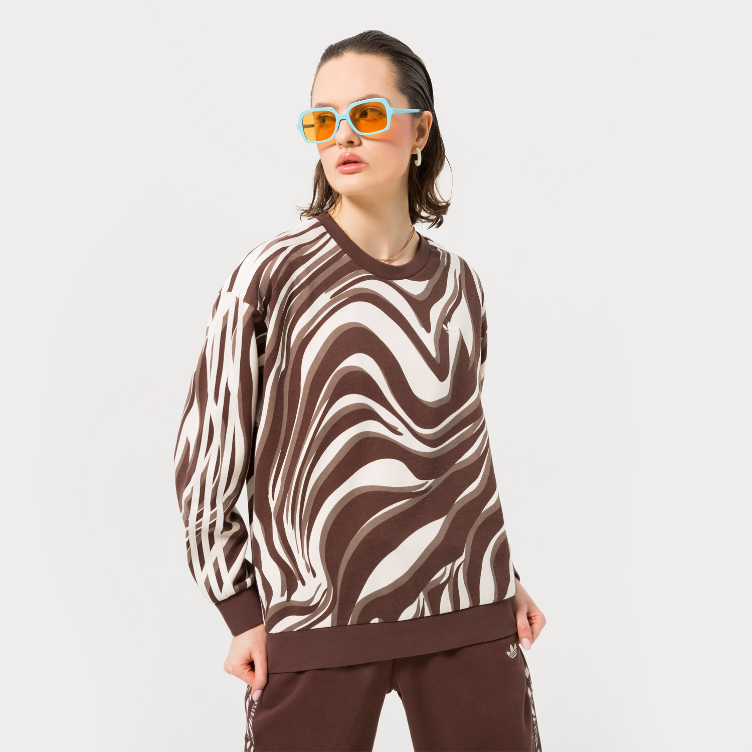 Bluza damska ADIDAS BLUZA AOP IJ8190 BRĄZOWY