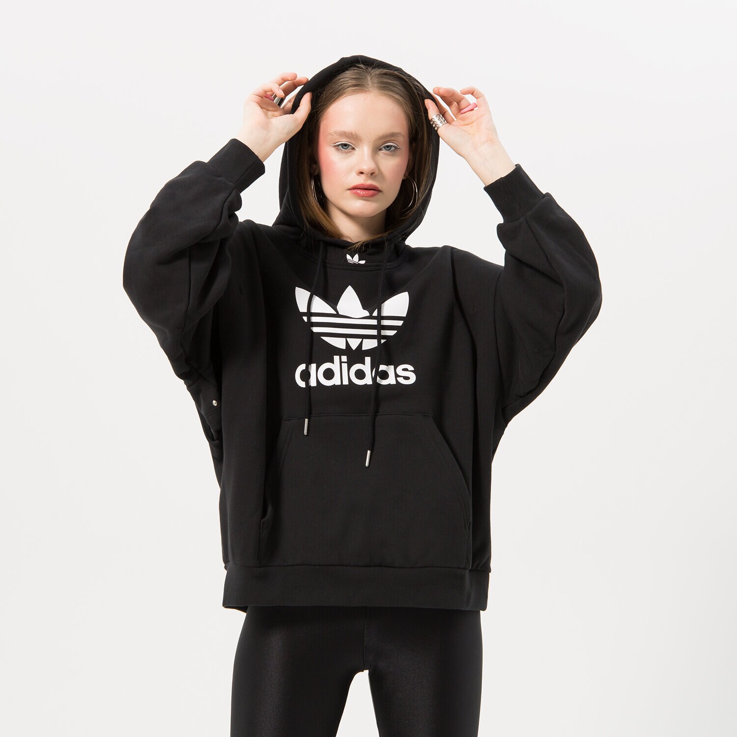Bluza damska ADIDAS BLUZA Z KAPTUREM TREFOIL HOODIE IC5576 CZARNY