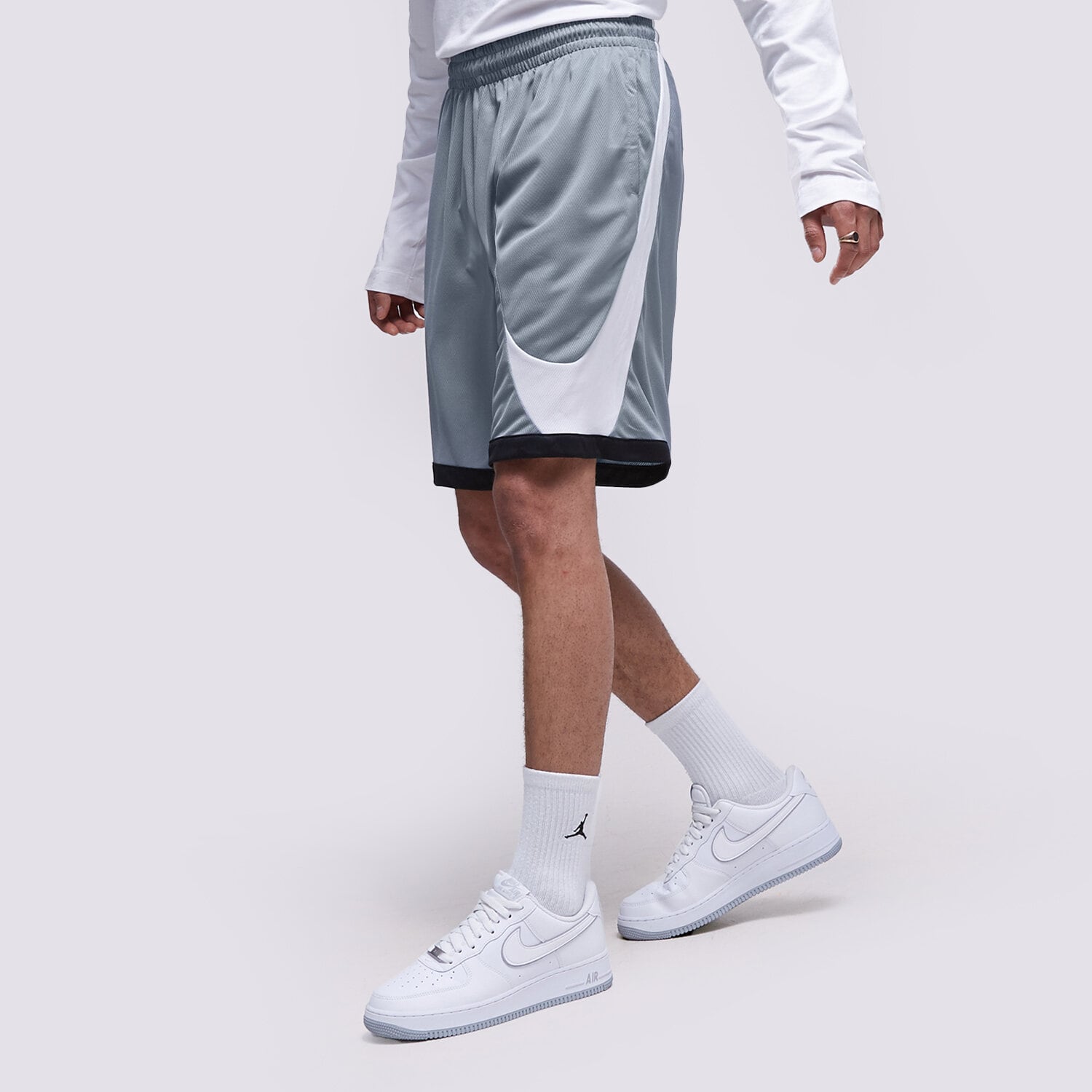 Krótkie spodenki, szorty męskie NIKE SZORTY DRI FIT DH6763-065 SZARY