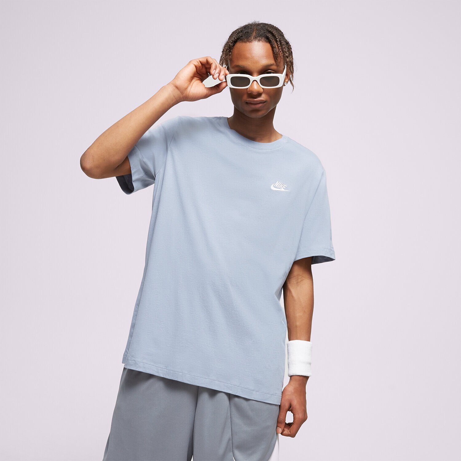 Koszulka, t-shirt sportowy męski NIKE T-SHIRT SPORTSWEAR CLUB AR4997-493 NIEBIESKI