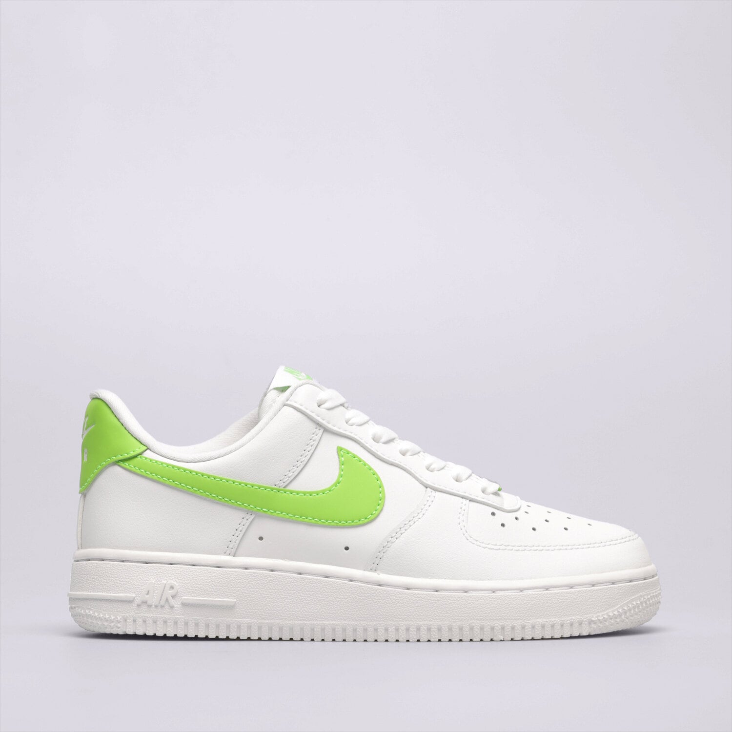 Buty sneakersy damskie NIKE AIR FORCE 1 '07 DD8959-112 BIAŁY