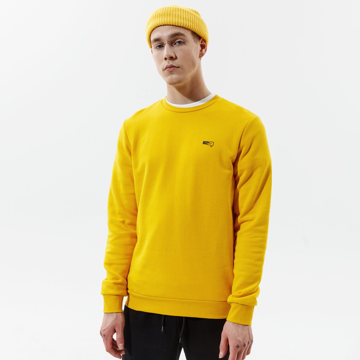 Bluza męska CONFRONT BLUZA SMALL LOGO CREWNECK YLW CF121BLM25003 ŻÓŁTY