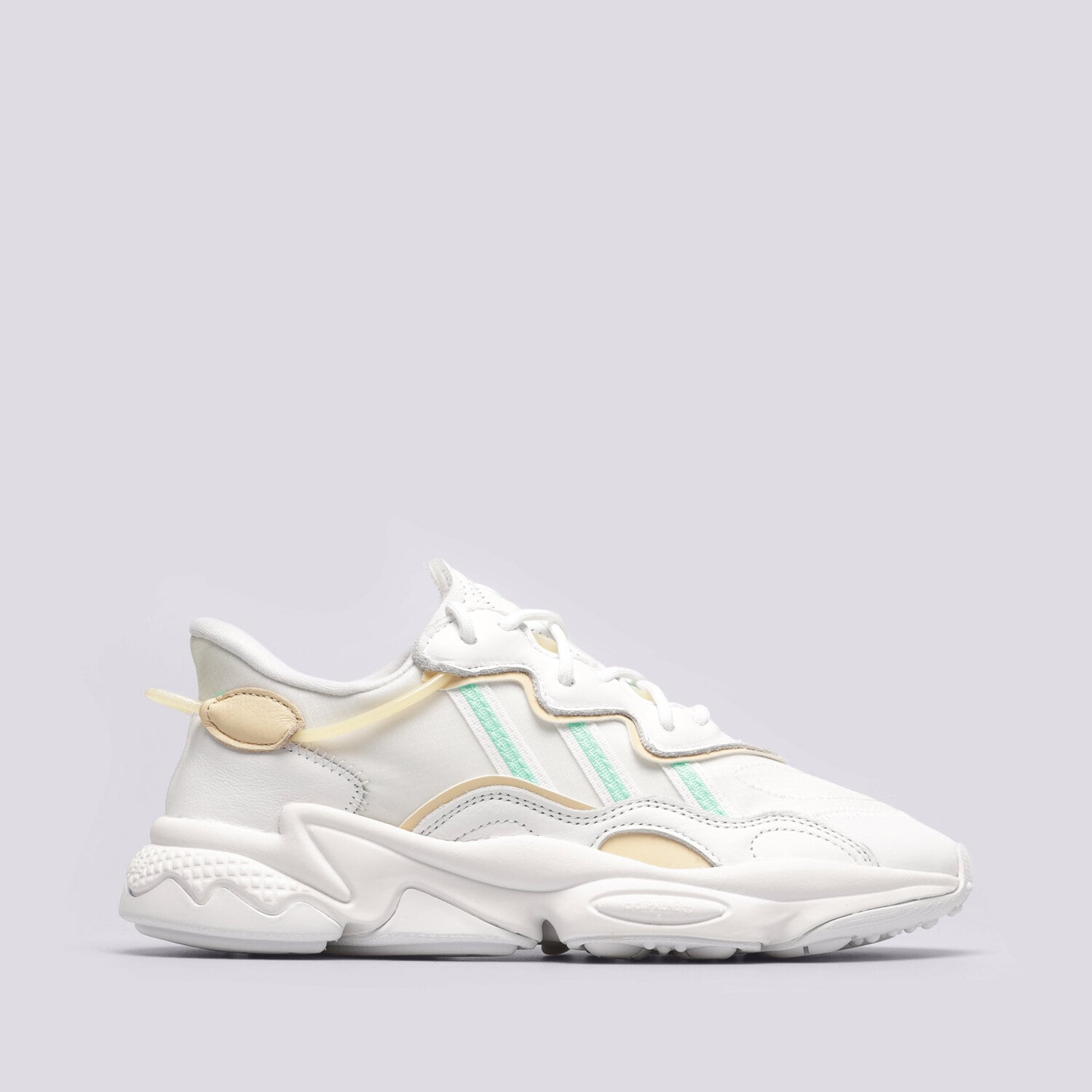 Buty sneakersy damskie ADIDAS OZWEEGO W GW4650 BIAŁY