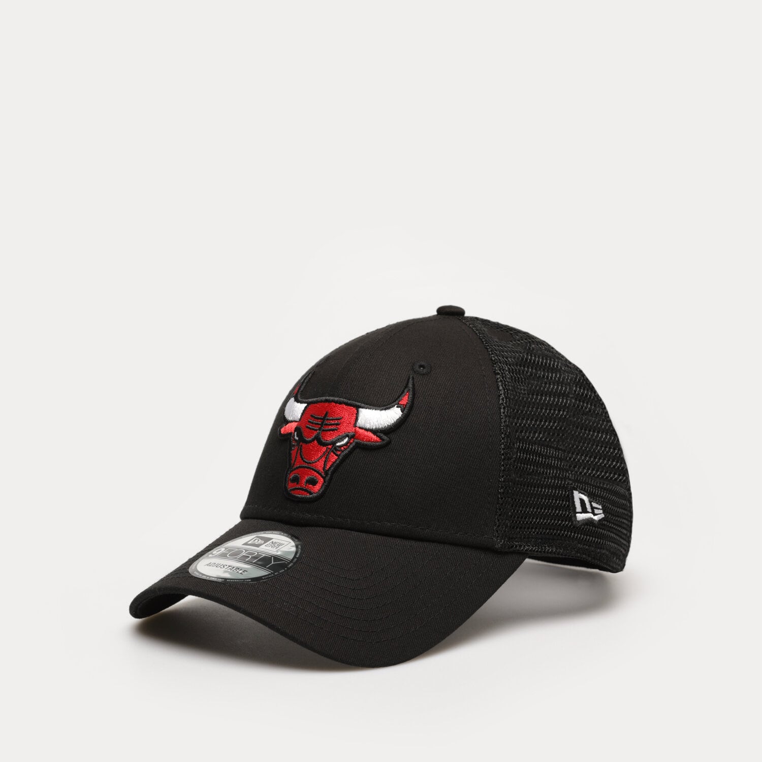 Czapka z daszkiem męska NEW ERA CZAPKA HOME FIELD 940 TRUCKER BULLS CHICAGO BULLS 60358154 CZARNY