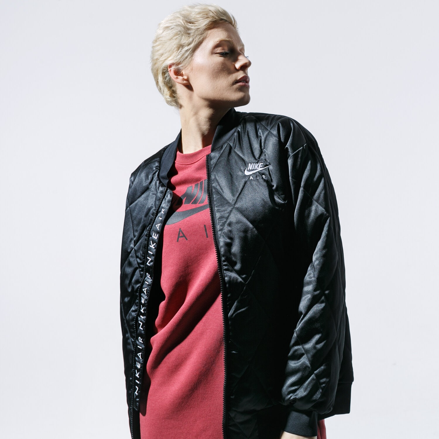 Kurtka zimowa damska NIKE KURTKA W NSW AIR SYN FILL JKT SATN BV2877-010 CZARNY