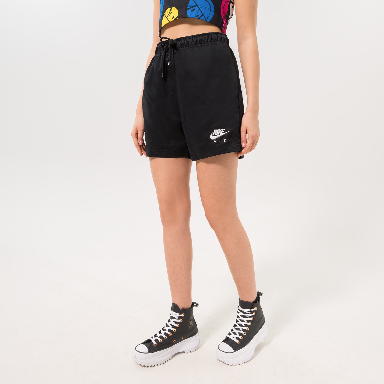 Krótkie spodenki, szorty damskie NIKE SZORTY DD5427 DD5427-010 CZARNY