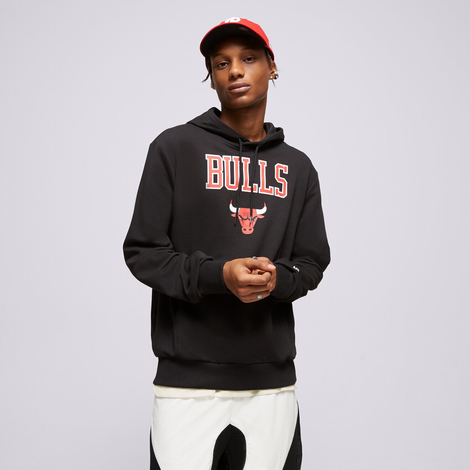 Bluza męska NEW ERA BLUZA Z KAPTUREM NBA TEAM LOGO BULLS CHICAGO BULLS 60357036 CZARNY