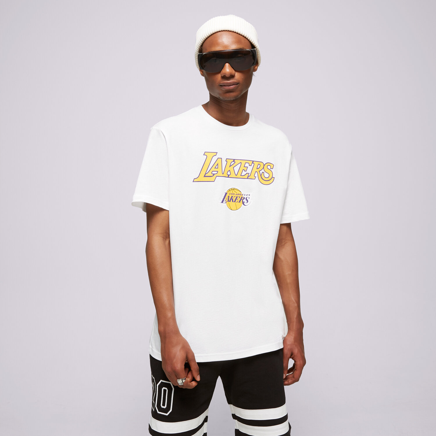 Koszulka, t-shirt sportowy męski NEW ERA T-SHIRT NBA TEAM LOGO LAKERS LOS ANGELES LAKERS 60357058 BIAŁY