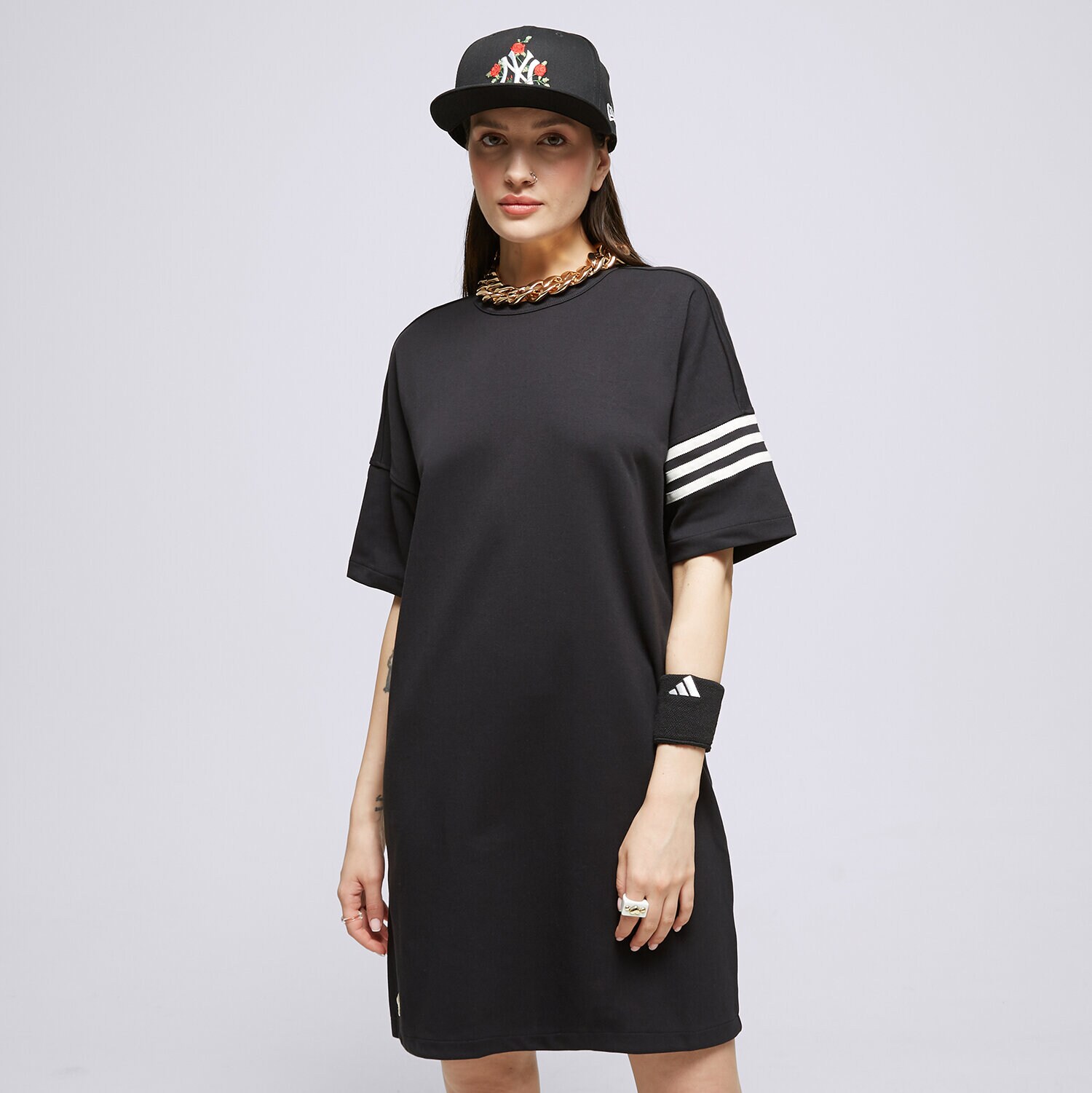 Modna sukienka sportowa ADIDAS DRESS TEE DRESS IB7309 CZARNY