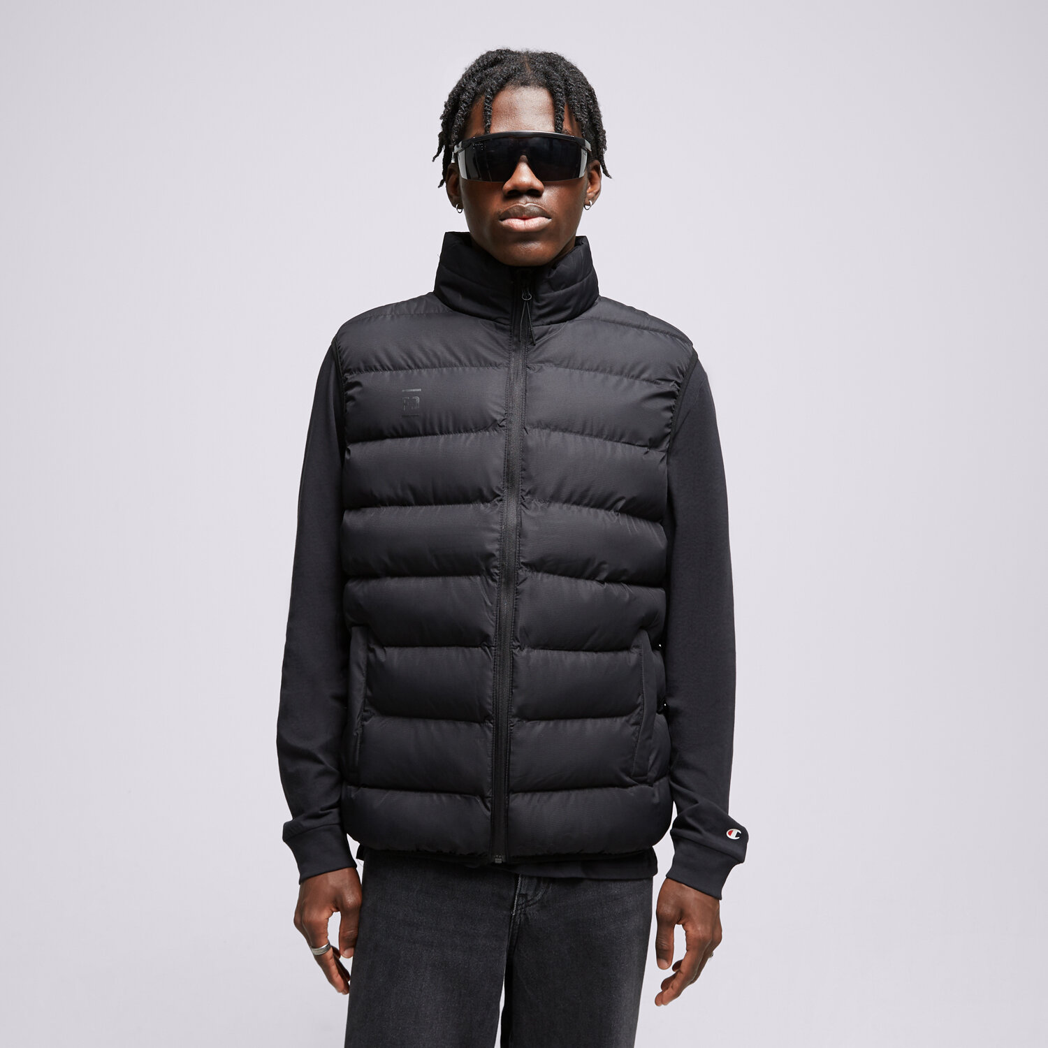 Bezrękawniki męskie sportowe CONFRONT BEZRĘKAWNIK ESSENTIAL VEST BLACK CF323KAM03001 CZARNY