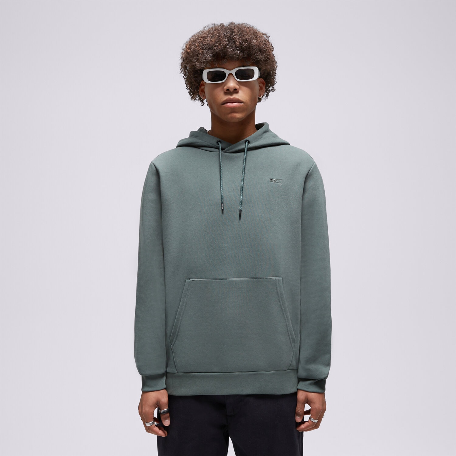 Bluza męska CONFRONT BLUZA Z KAPTUREM ESSENTIAL HOODIE GREEN CF323BLM91002 ZIELONY