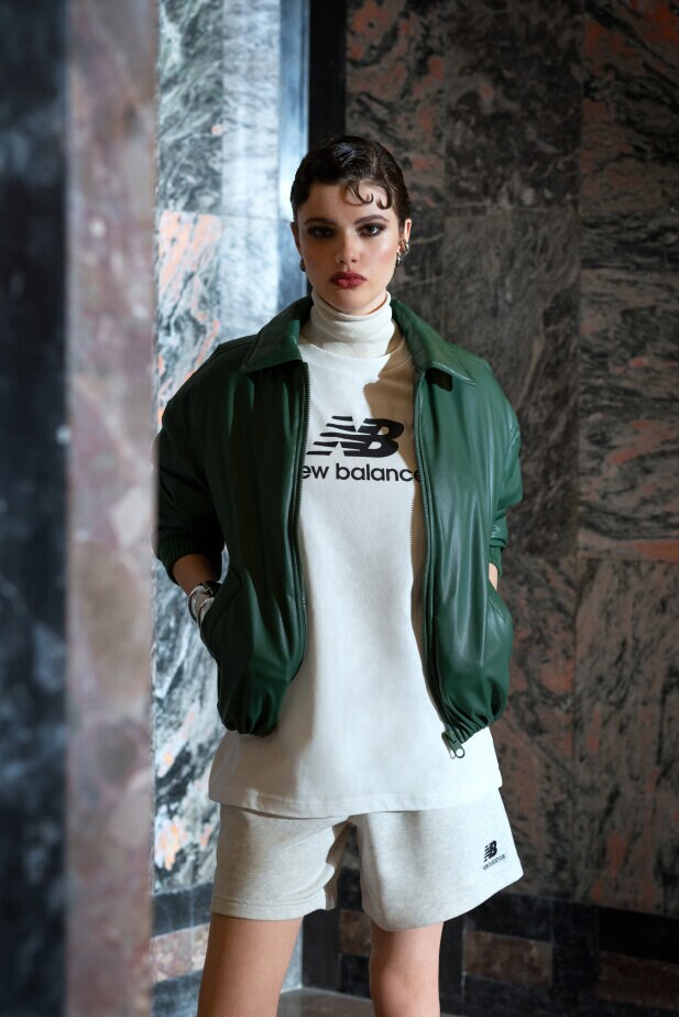 SNEAKERS FASHION STATEMENT - SPRING TRENDS '24