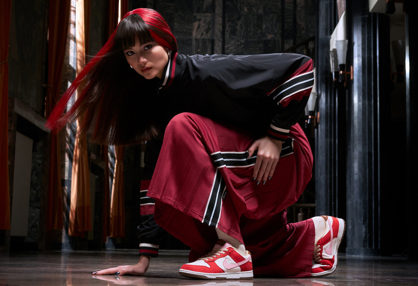 SNEAKERS FASHION STATEMENT - SPRING TRENDS '24