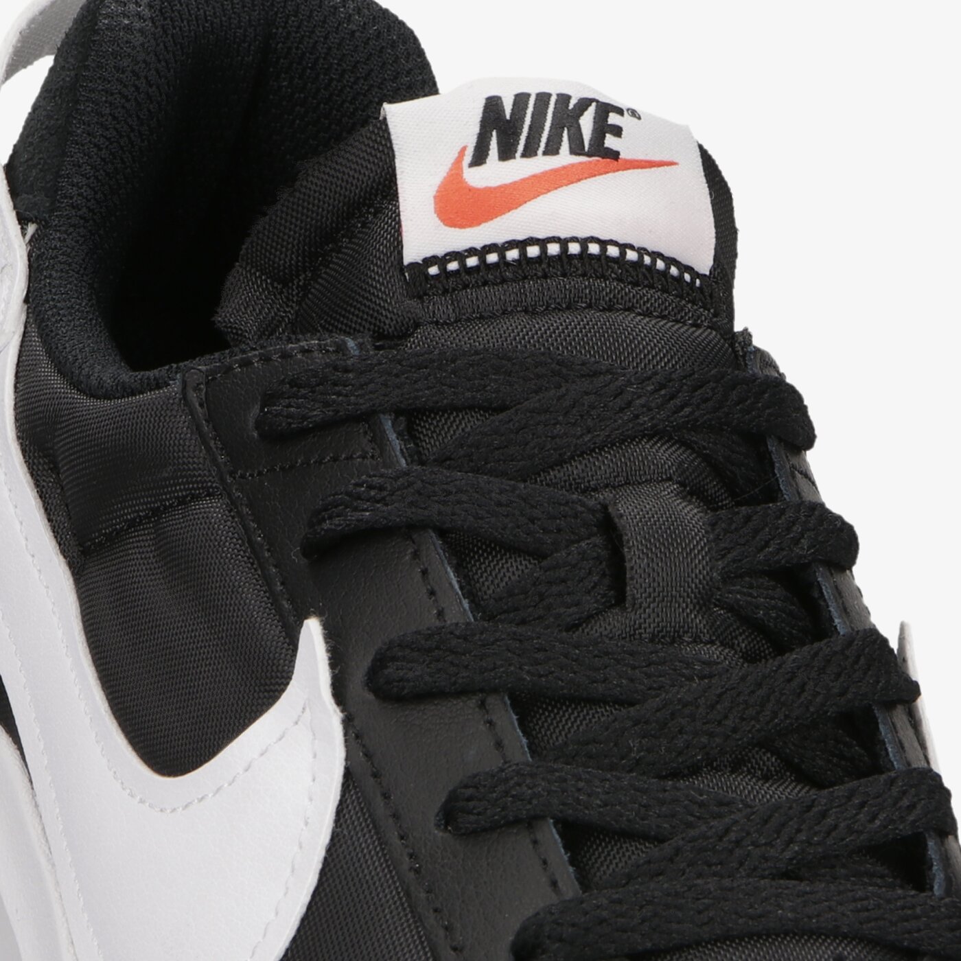 nike waffle debut cena