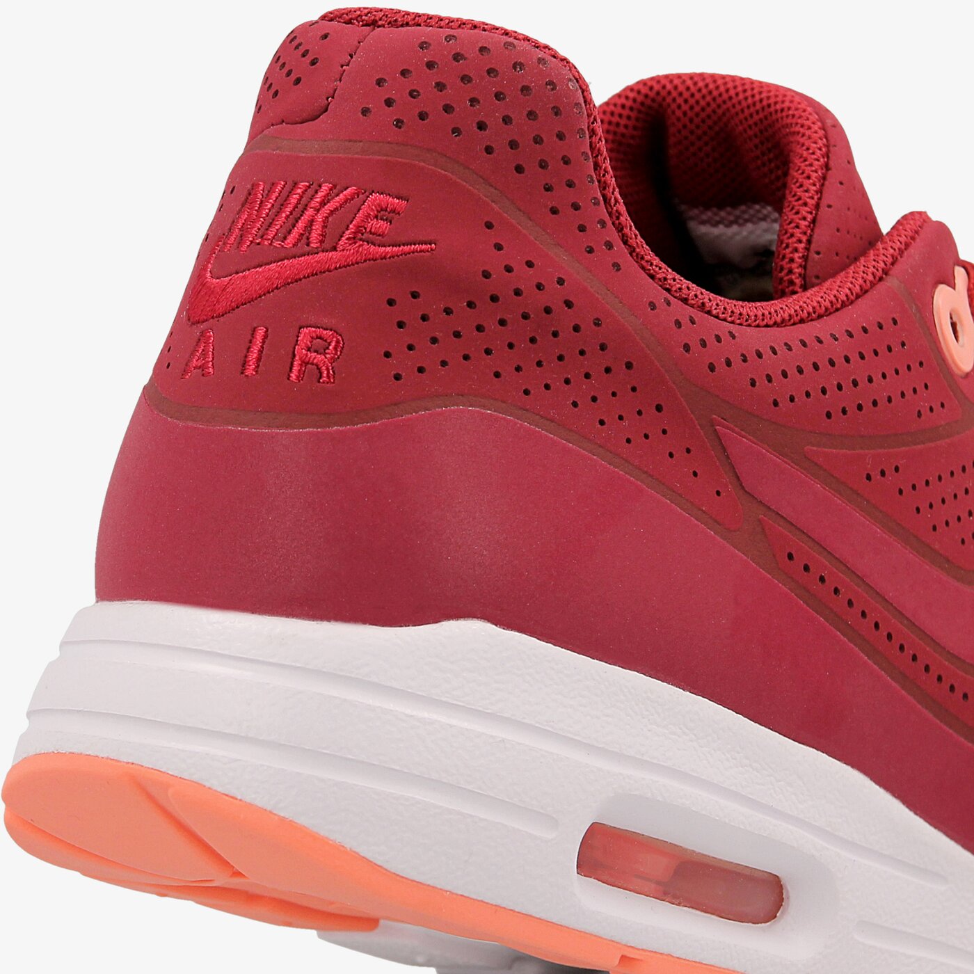 NIKE WMNS AIR MAX 1 ULTRA MOIRE 704995602 | kolor czerwony NIKE WMNS AIR MAX 1 ULTRA MOIRE kolor czerwony (704995602