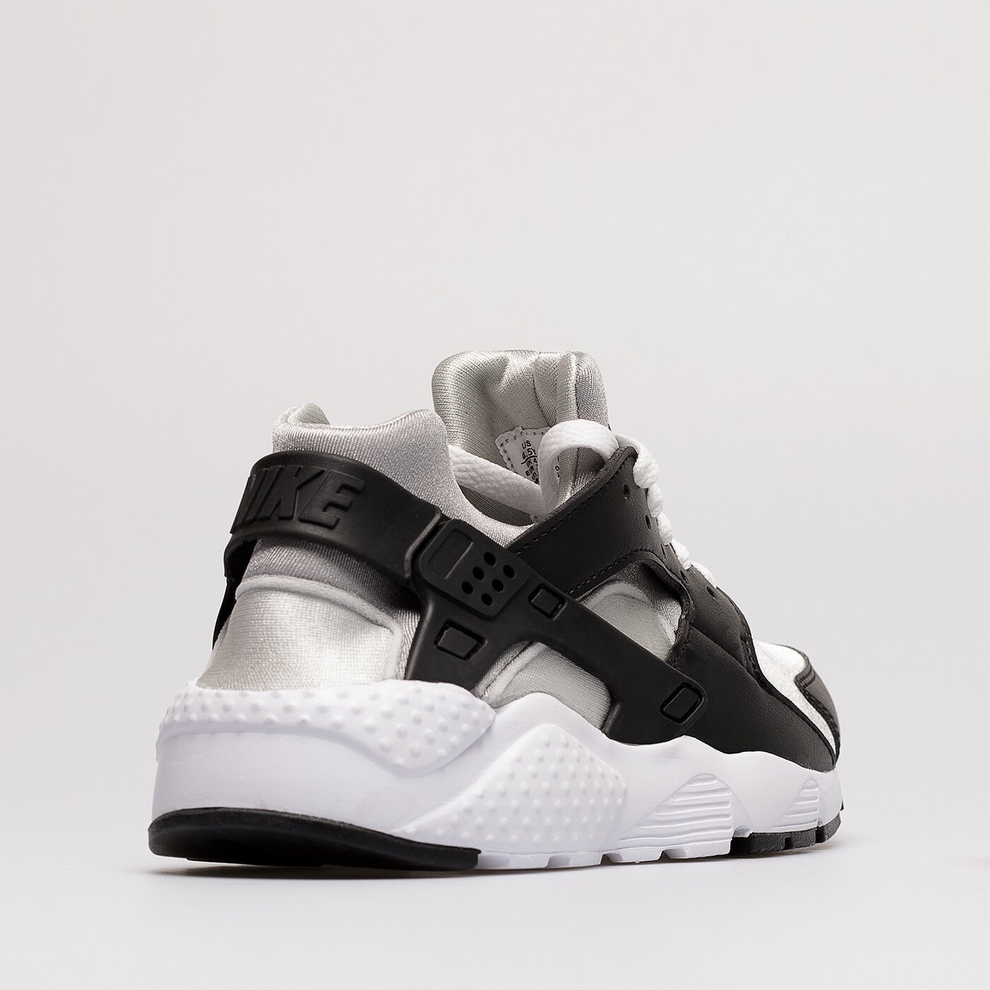 sizeer huarache