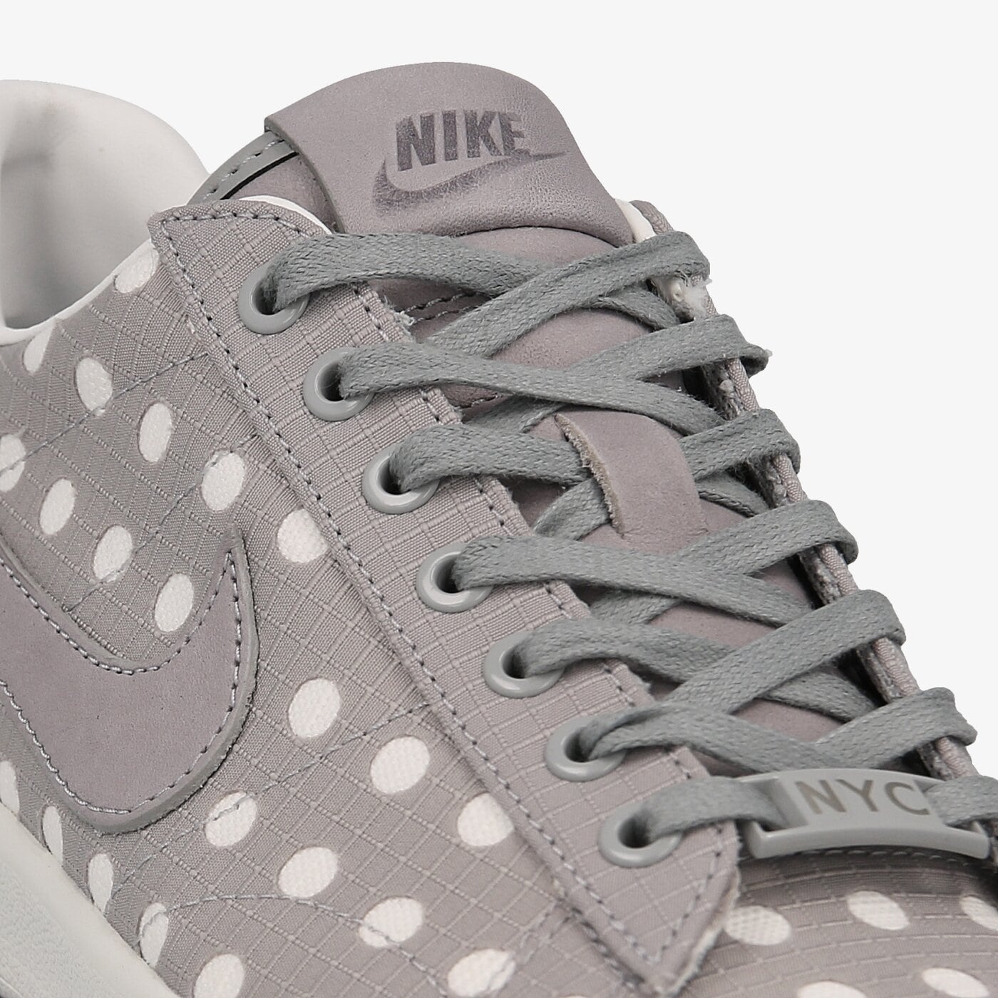 nike tennis classic prm
