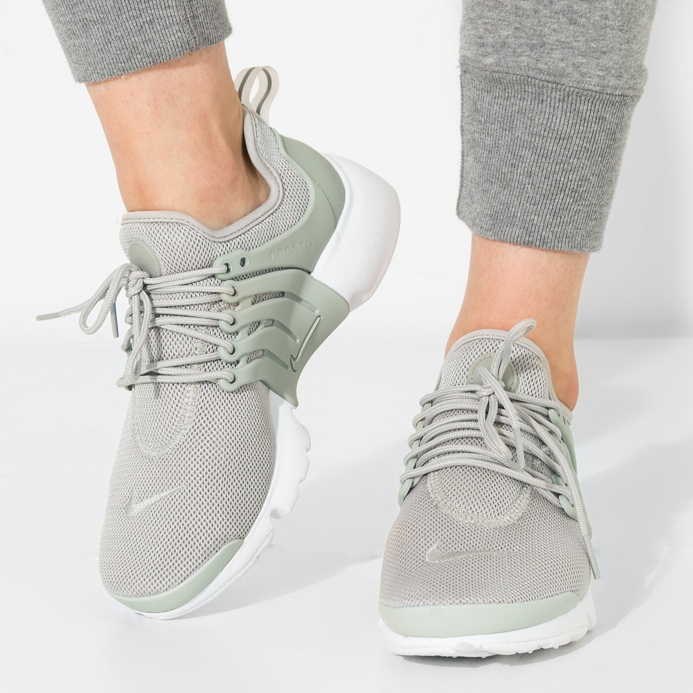 NIKE WMNS AIR PRESTO ULTRA BR 896277001 | kolor szary NIKE WMNS AIR PRESTO ULTRA BR kolor szary (896277001