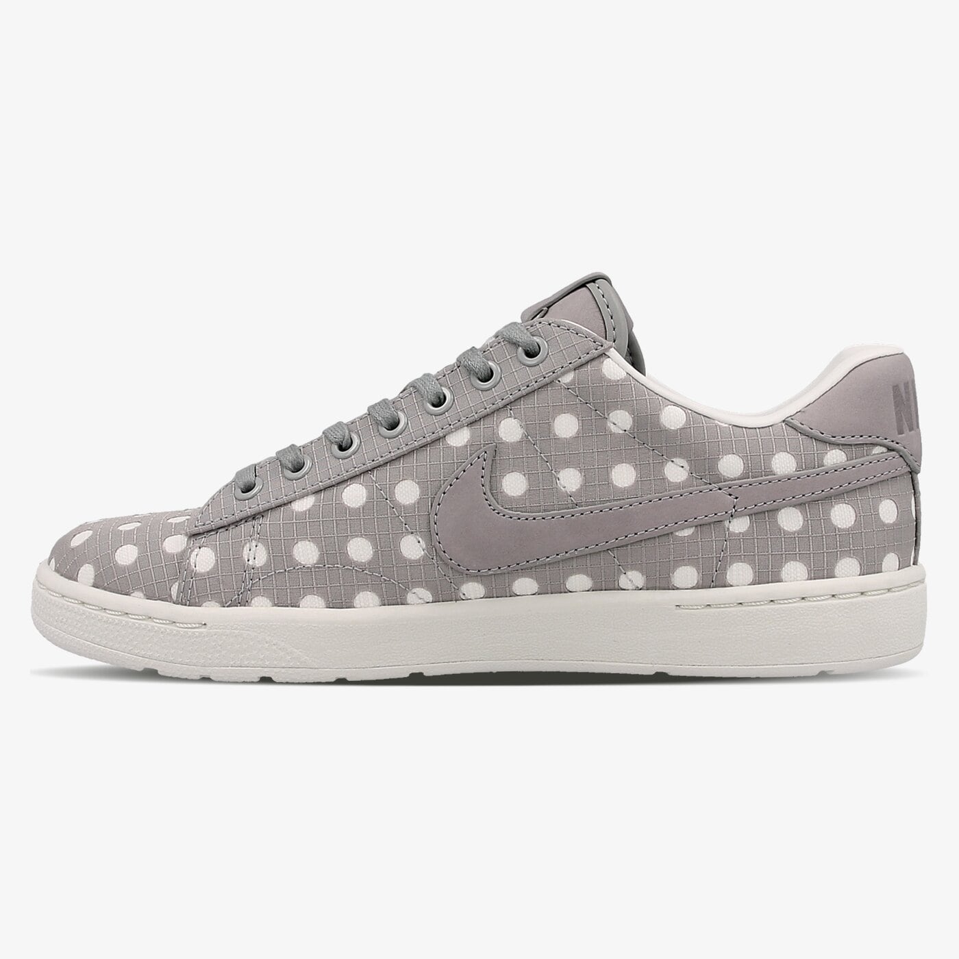 nike tennis classic prm