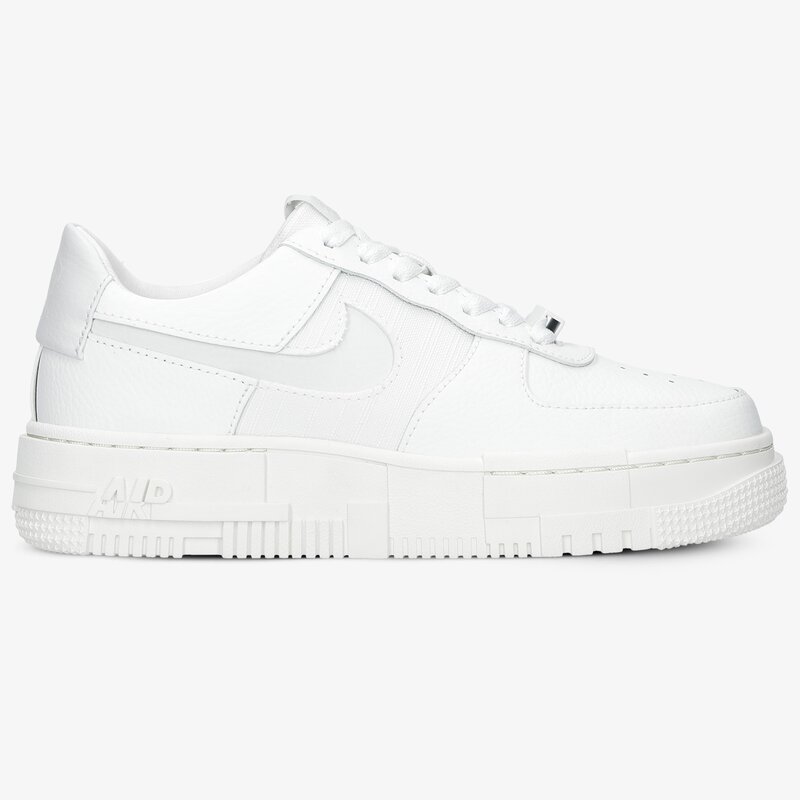 nike air force one cena