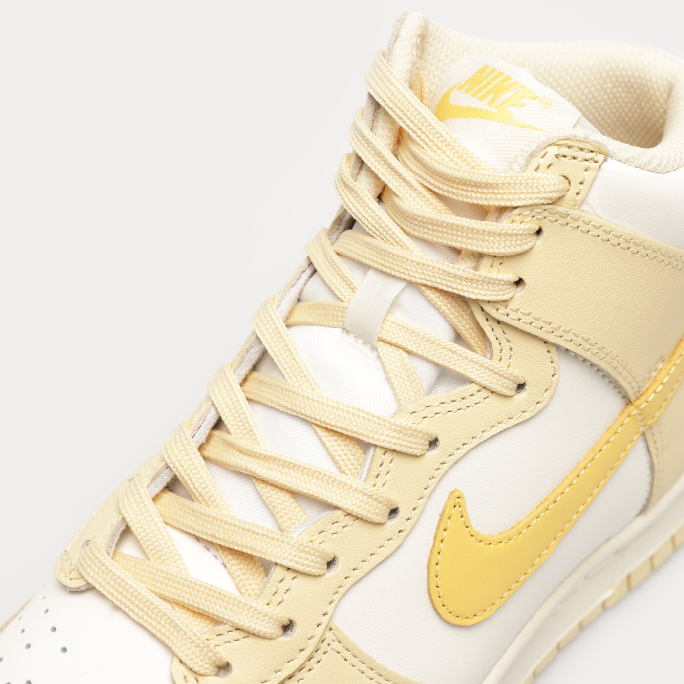 dd1869 nike
