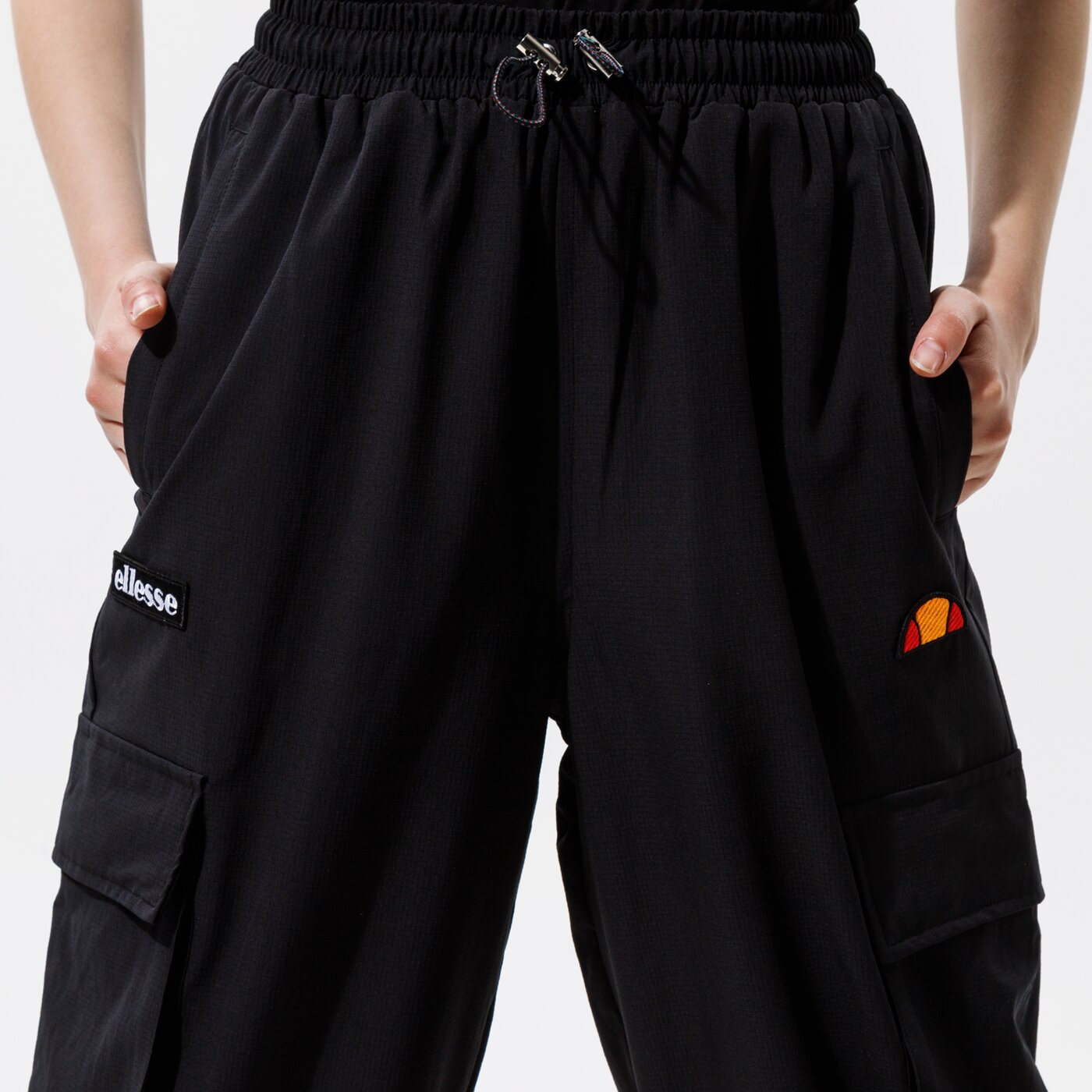ELLESSE SPODNIE ROSANA TRACK PANT BLK SGI11088011 kolor czarny
