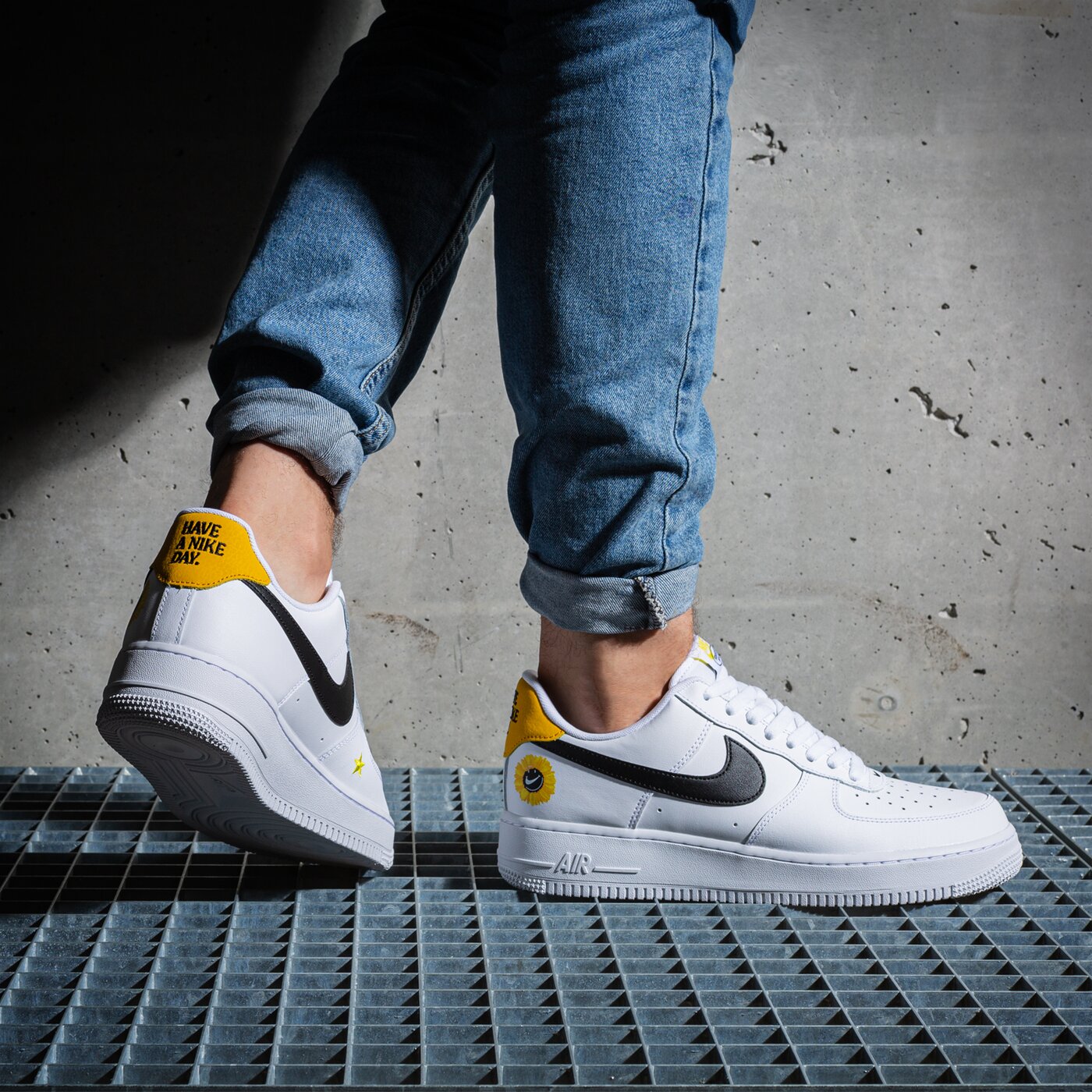 nike dm0118 100