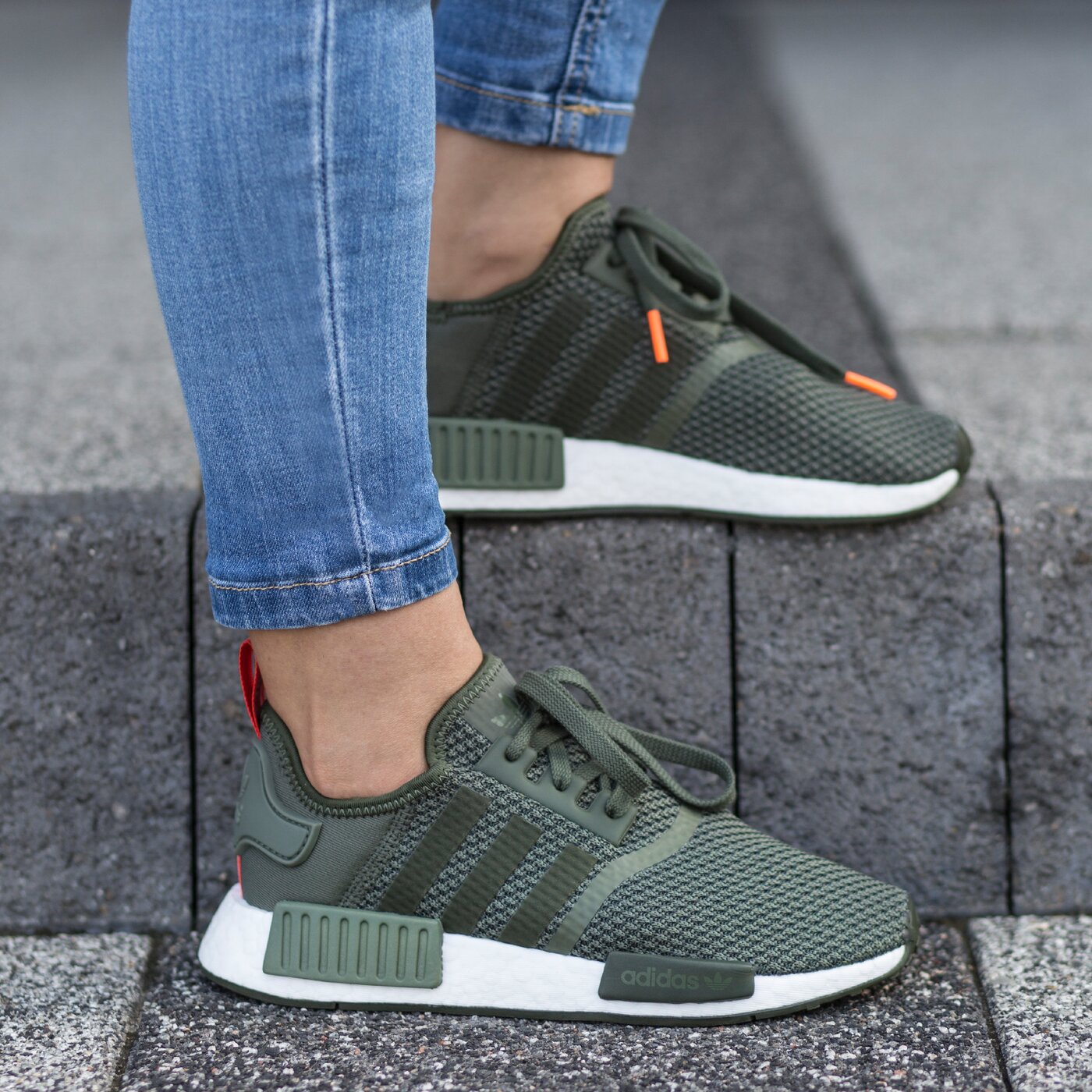 nmd r1 b37620