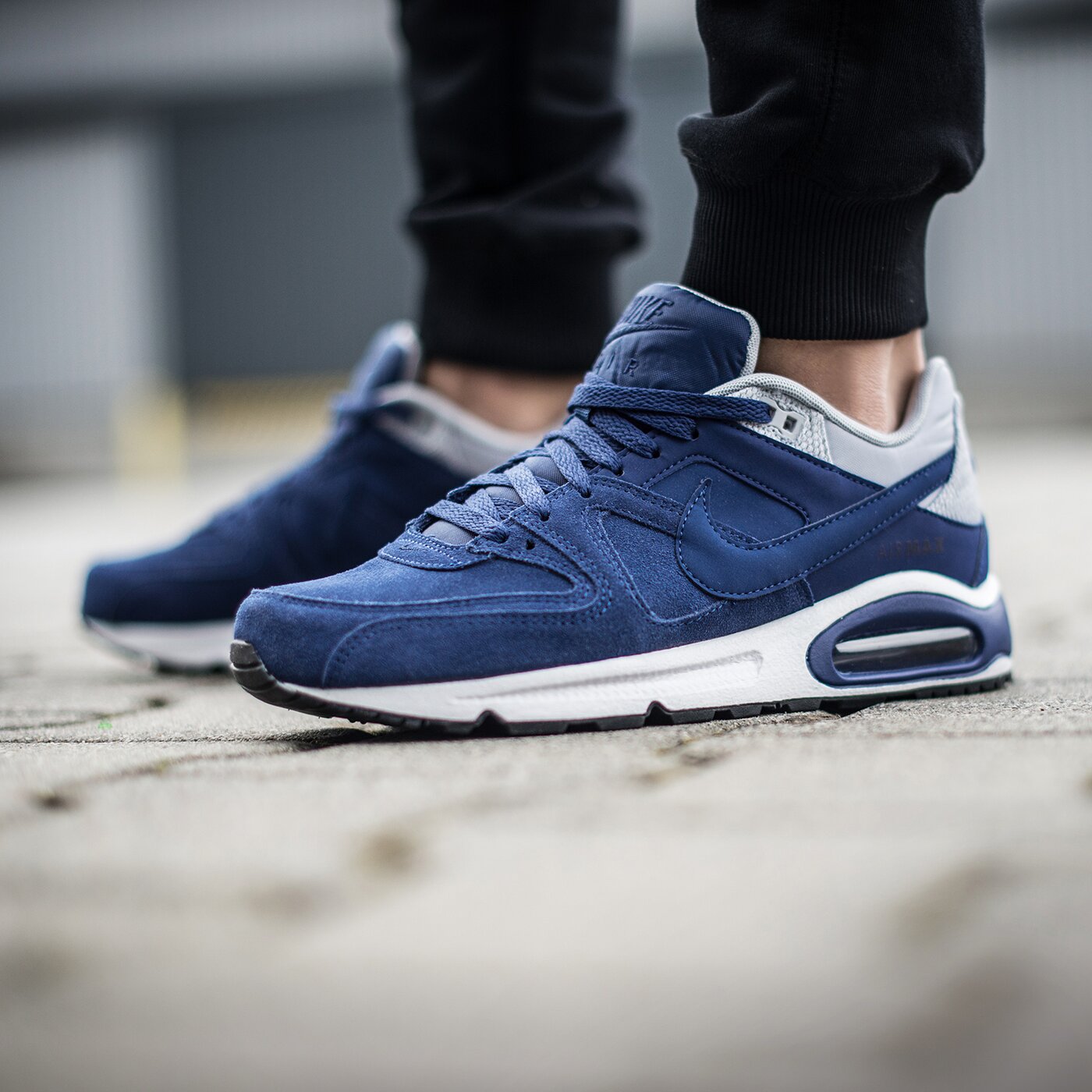 men's air max command leather casual sneakers