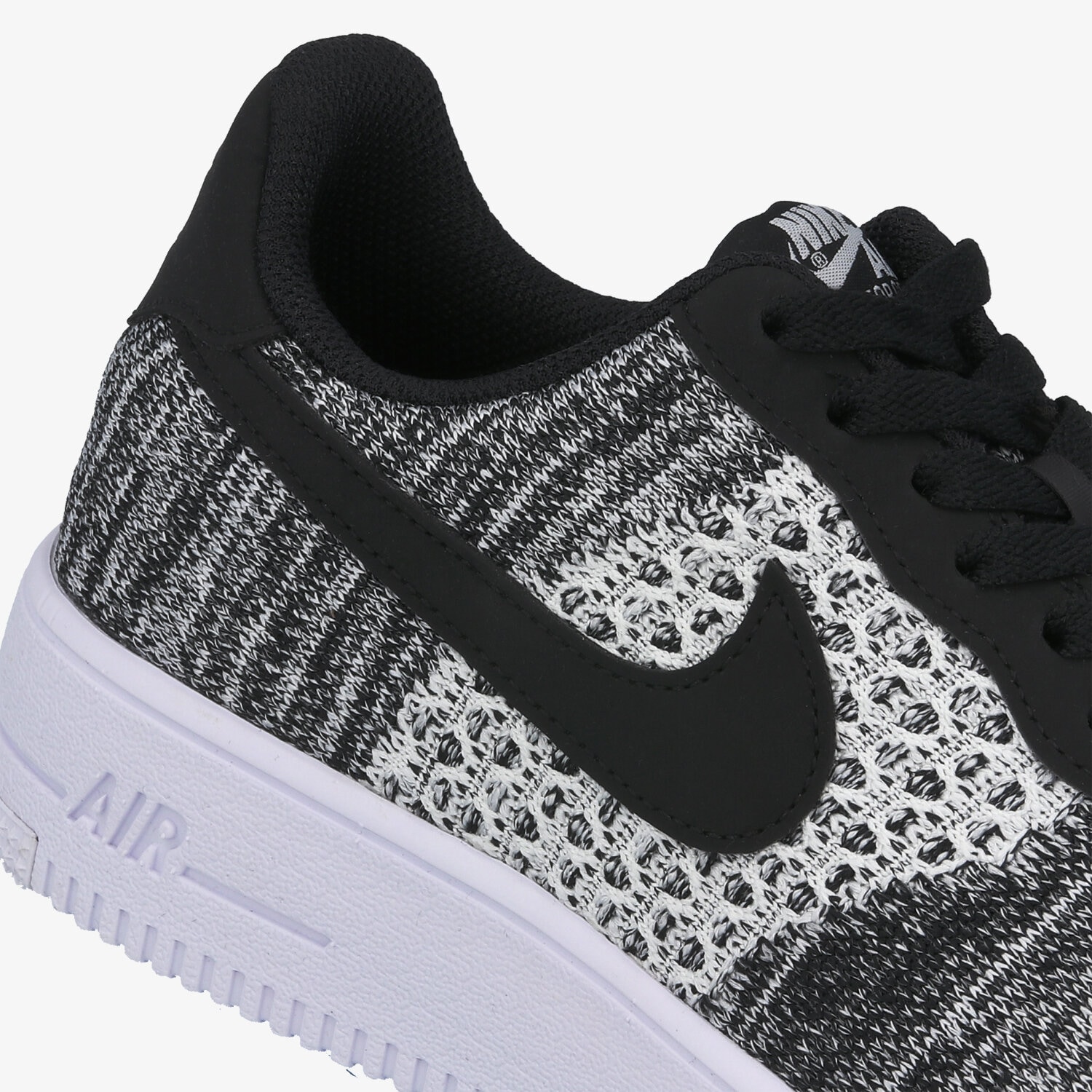 Air force best sale flyknit oreo