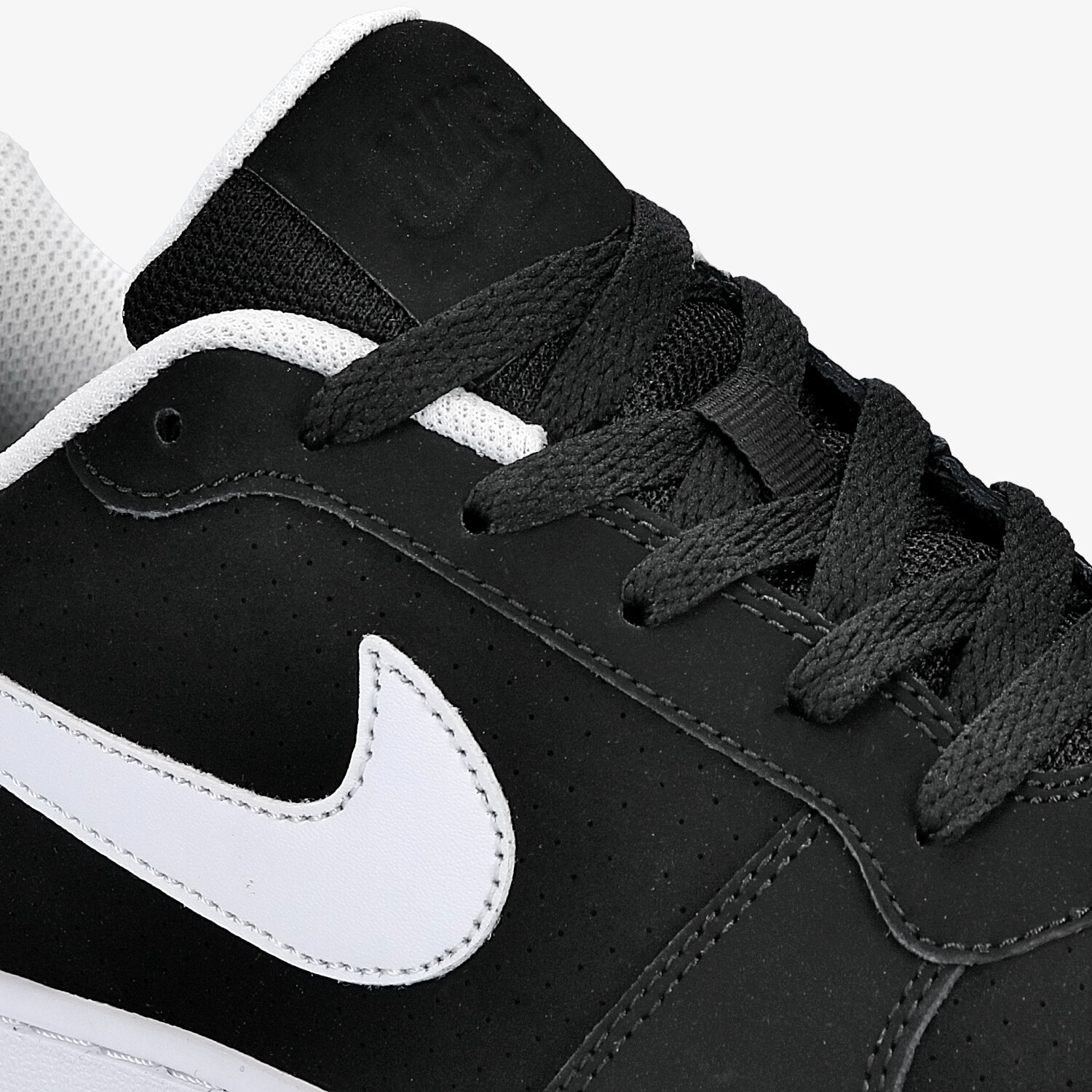 nike court borough low 2 sizeer