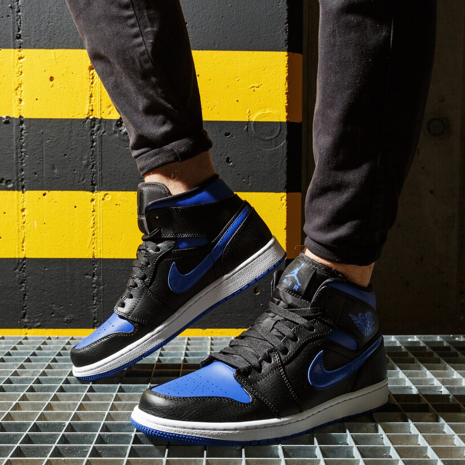 靴 AIR JORDAN 1 MID 554724-068 26cm 楽天市場】【2019年製】NIKE AIR JORDAN 1 MID BLACK/HYPER