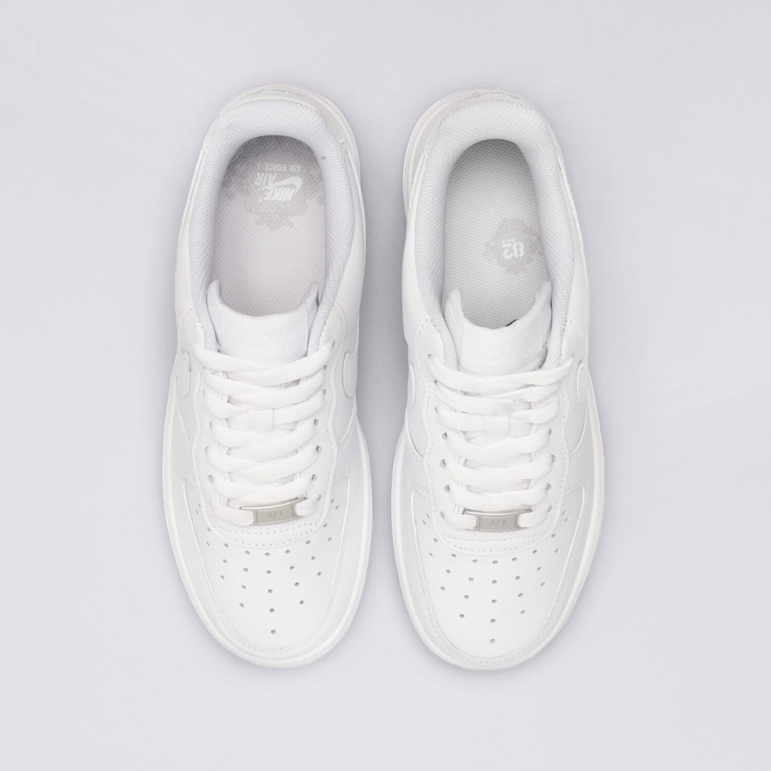 Biały sneakersy i buty Nike Air Force 1 | FLEXDOG