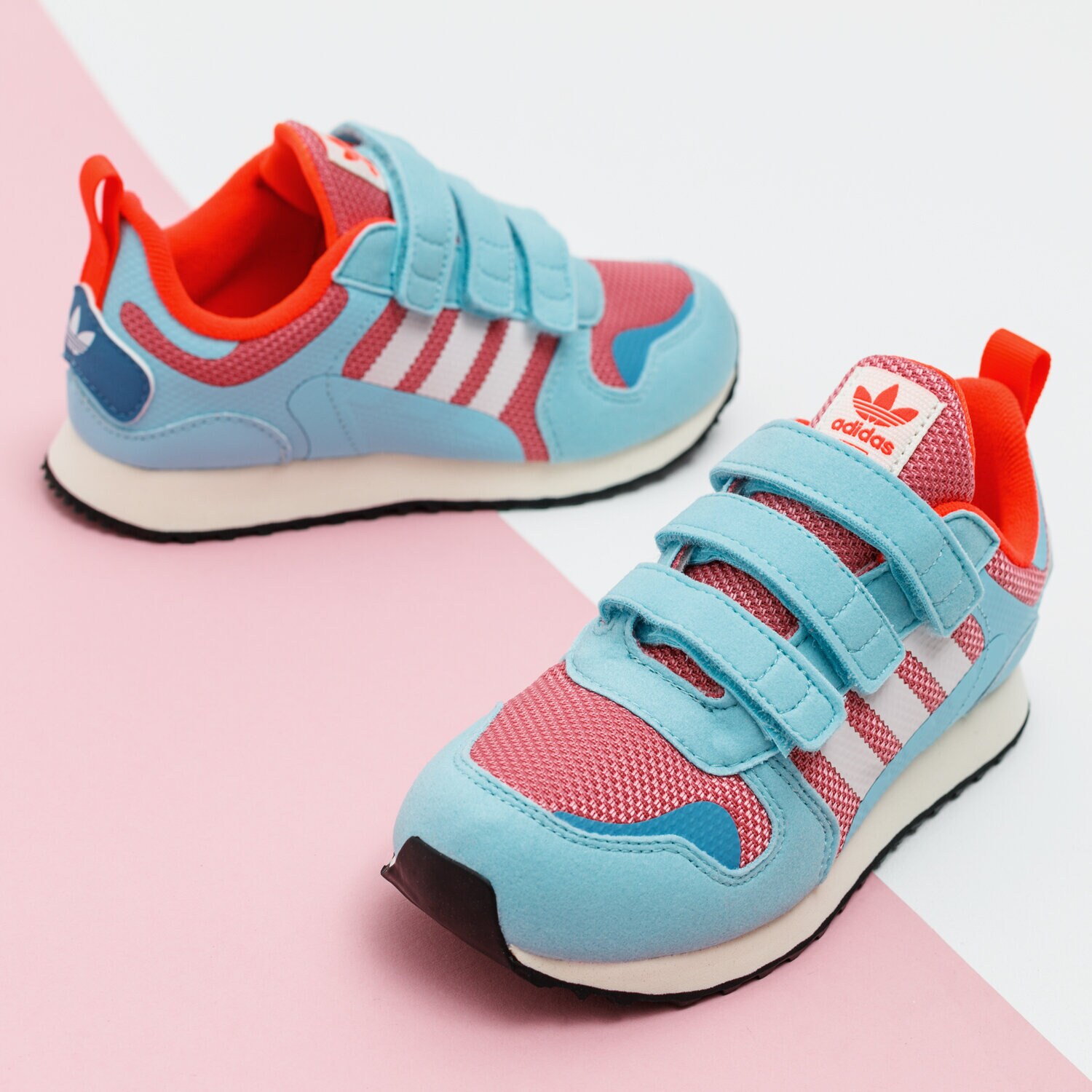 ABCです ADIDAS】 アディダス ZX 700 ゼットエックス700 FZ2818 *CBLK