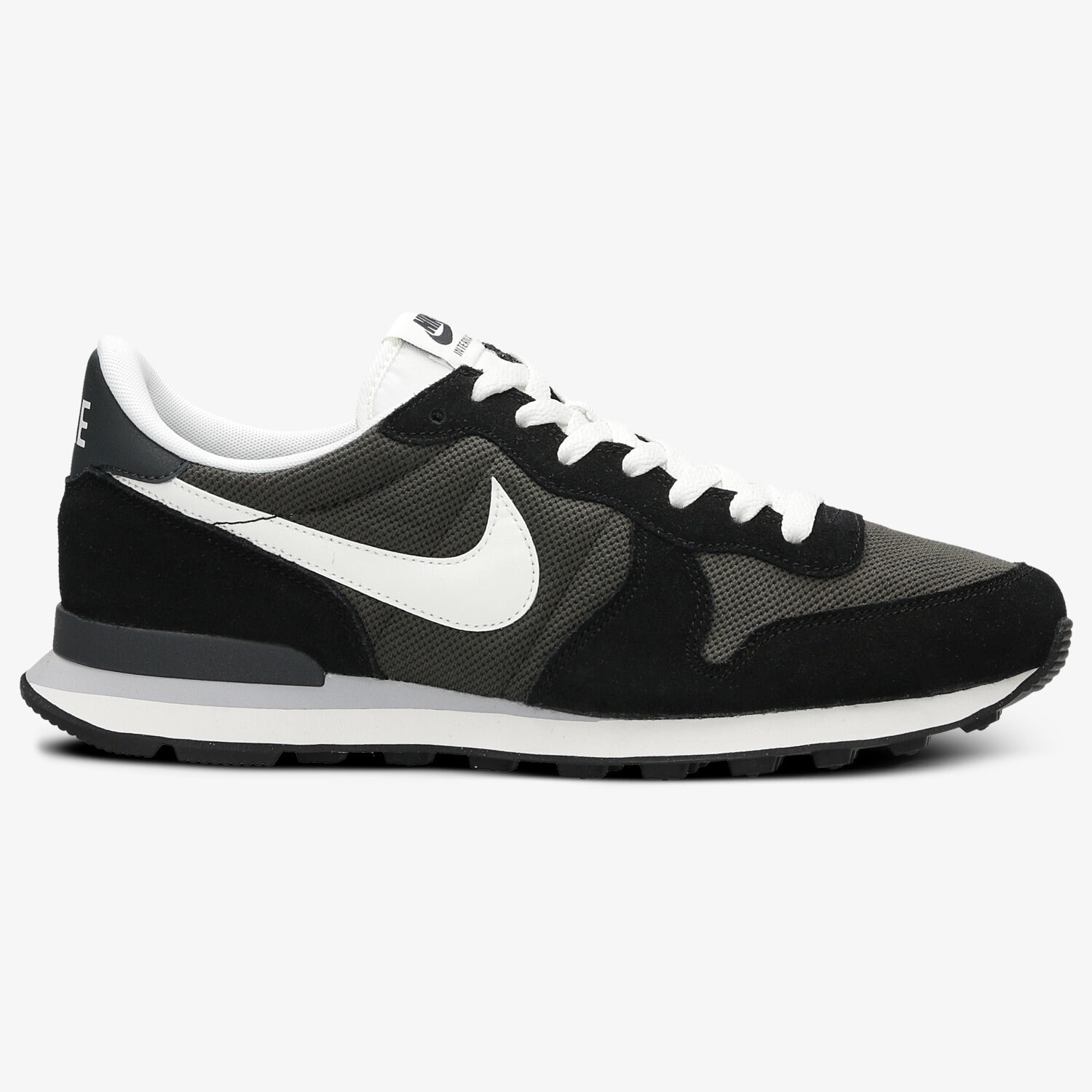 Nike Shoes Nike White And Black Internationalist Trainers Nike