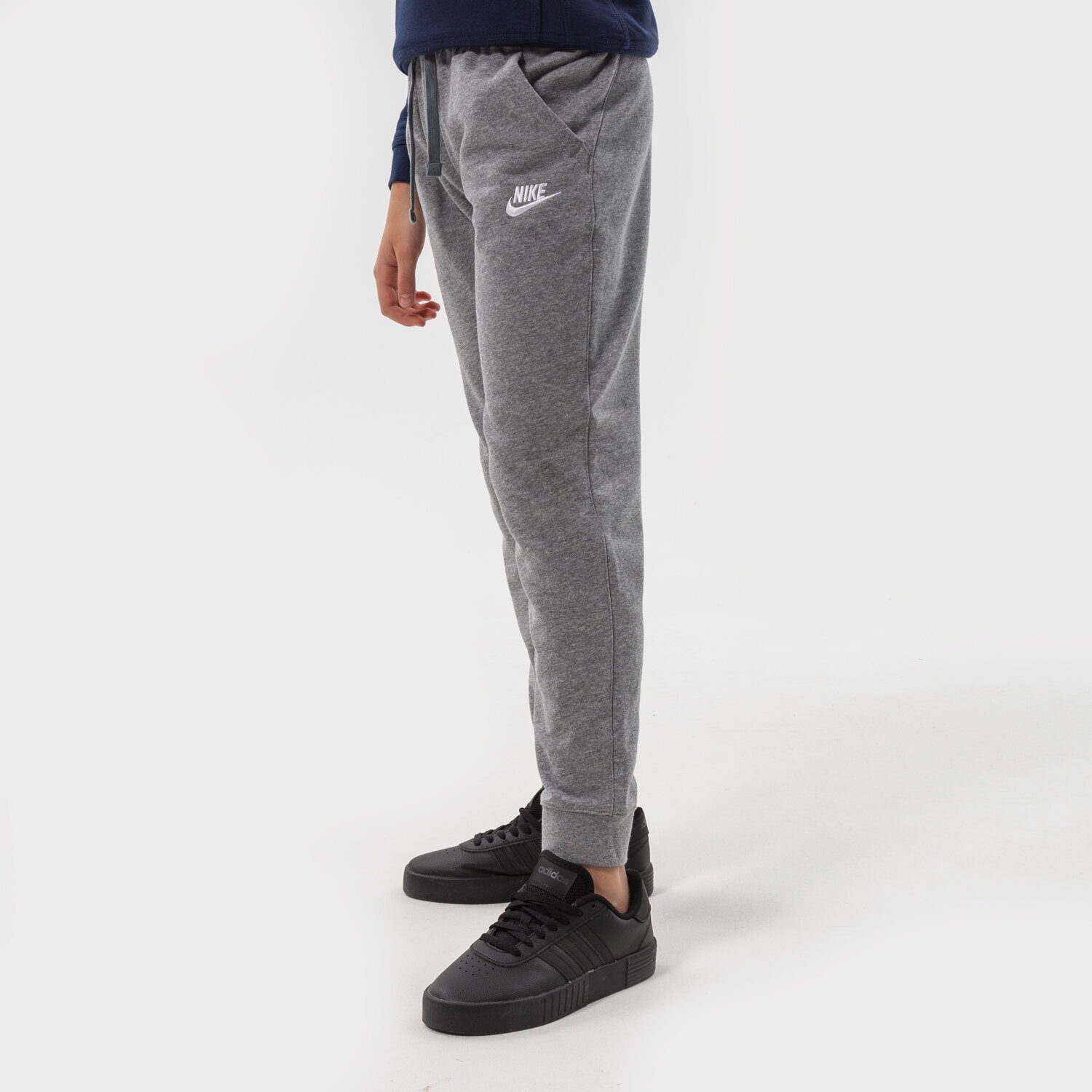 NIKE SPODNIE SPORTSWEAR BOY DA0864-091 SZARY | Dziecięce Spodnie w Sizeer