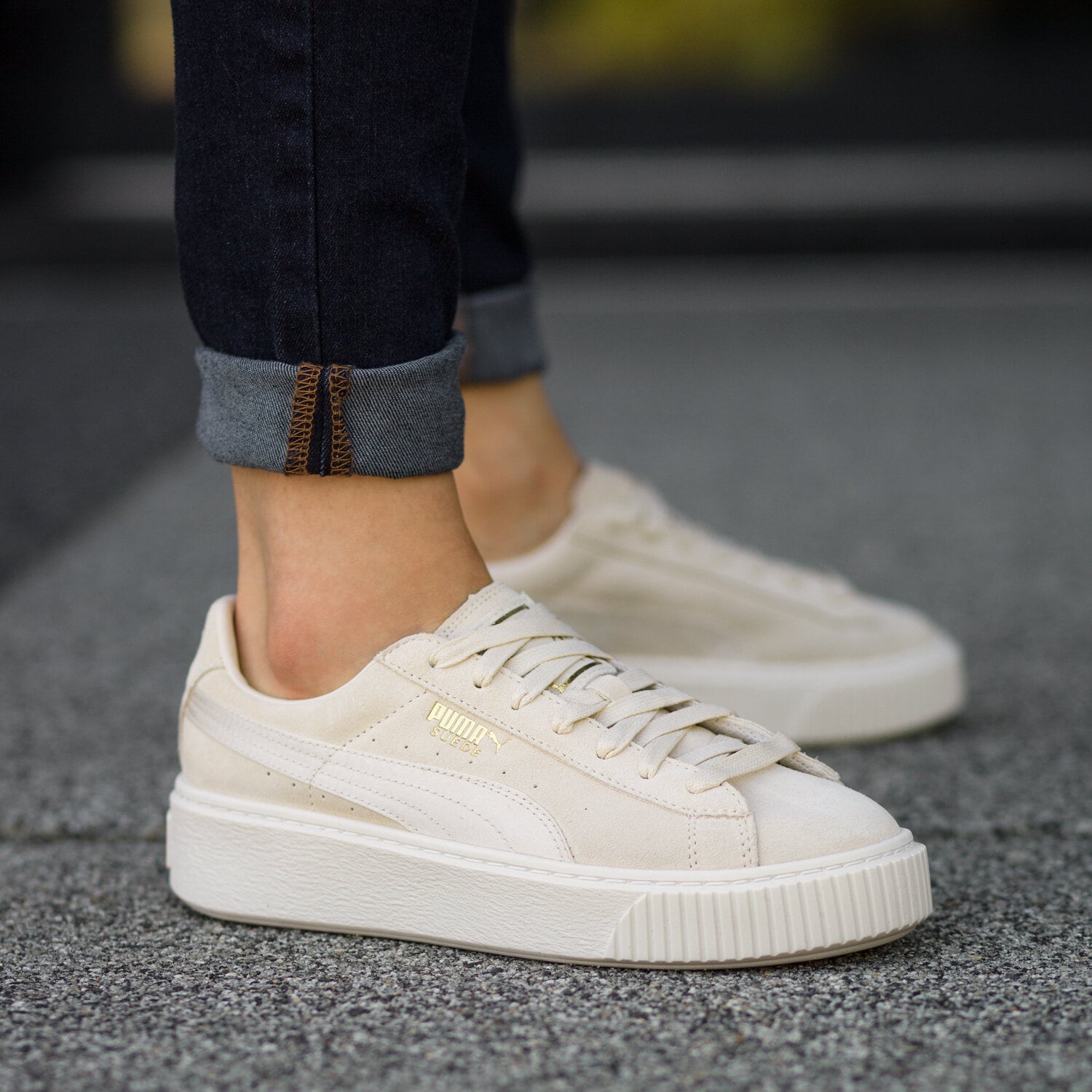 PUMA SUEDE PLATFORM SATIN 36582802 BEŻOWY Damskie Sneakersy w Sizeer