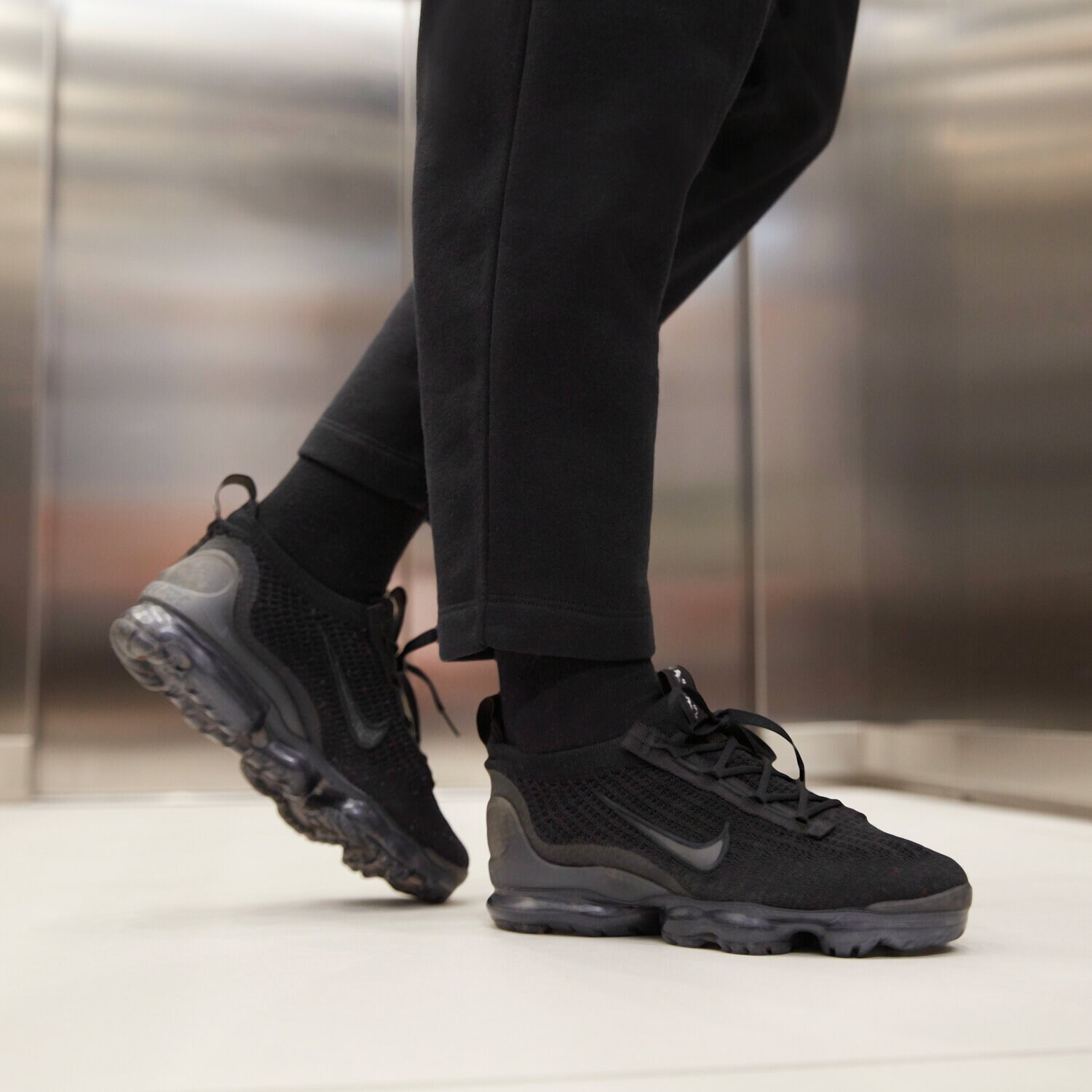NIKE W AIR VAPORMAX 2021 FK NN DC9454-001 CZARNY | Damskie