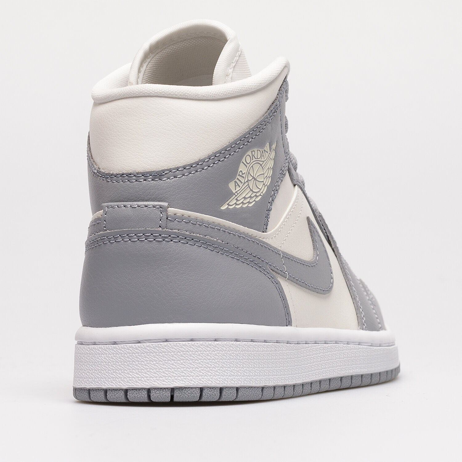 Jordan 1 mid on sale sizeer