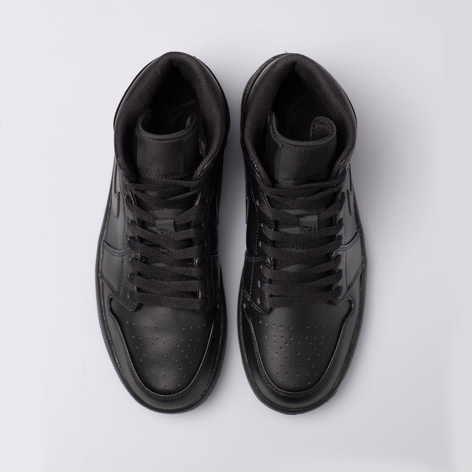 【Nike】Air Jordan 1 Mid 554724-093 AIR JORDAN 1 MID 554724-093 CZARNY | Męskie Sneakersy w Sizeer