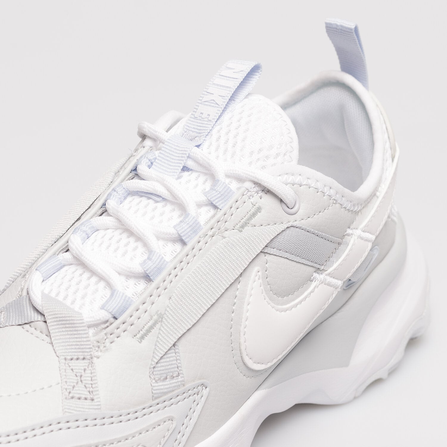 NIKE W TC 7900 PRM 2 FB8941-043 SZARY | Damskie Sneakersy w NIKE W TC 7900 PRM 2 FB8941-043 SZARY | Damskie Sneakersy w