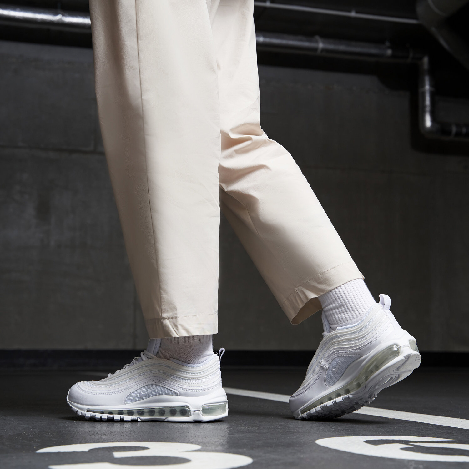 24.5㎝ NIKE AIR MAX 97 白　DH8016-100 Amazon | [ナイキ] WMNS AIR MAX 97 white/white-wht dh8016-100
