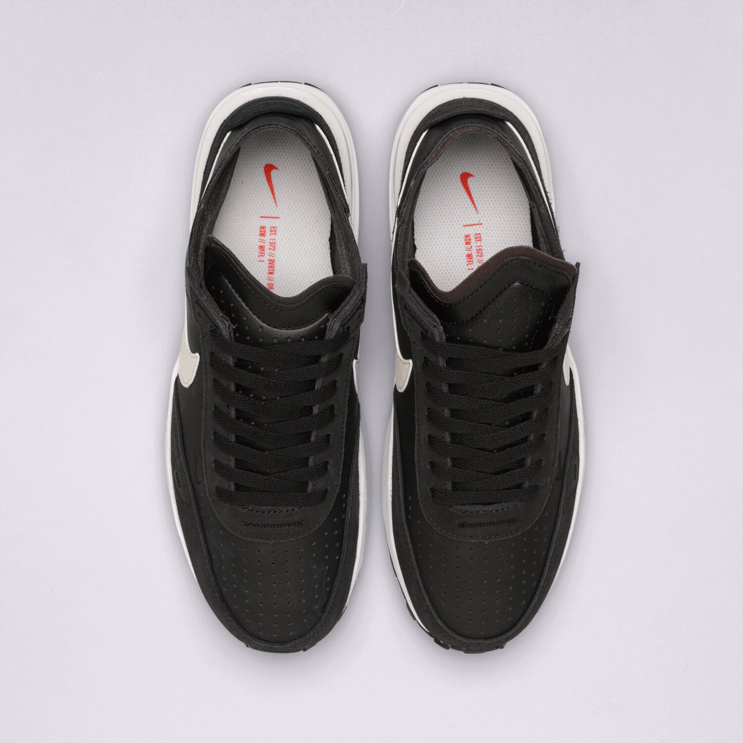 nike waffle one sizeer