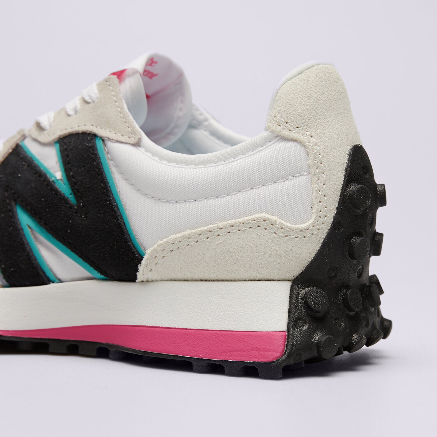 NEW BALANCE 327 WS327NA KREMOWY | Damskie Sneakersy w Sizeer