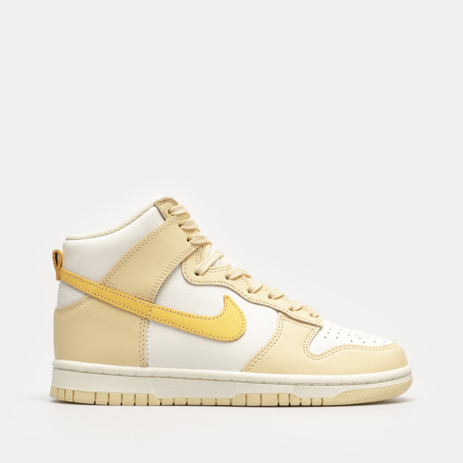 dd1869 nike